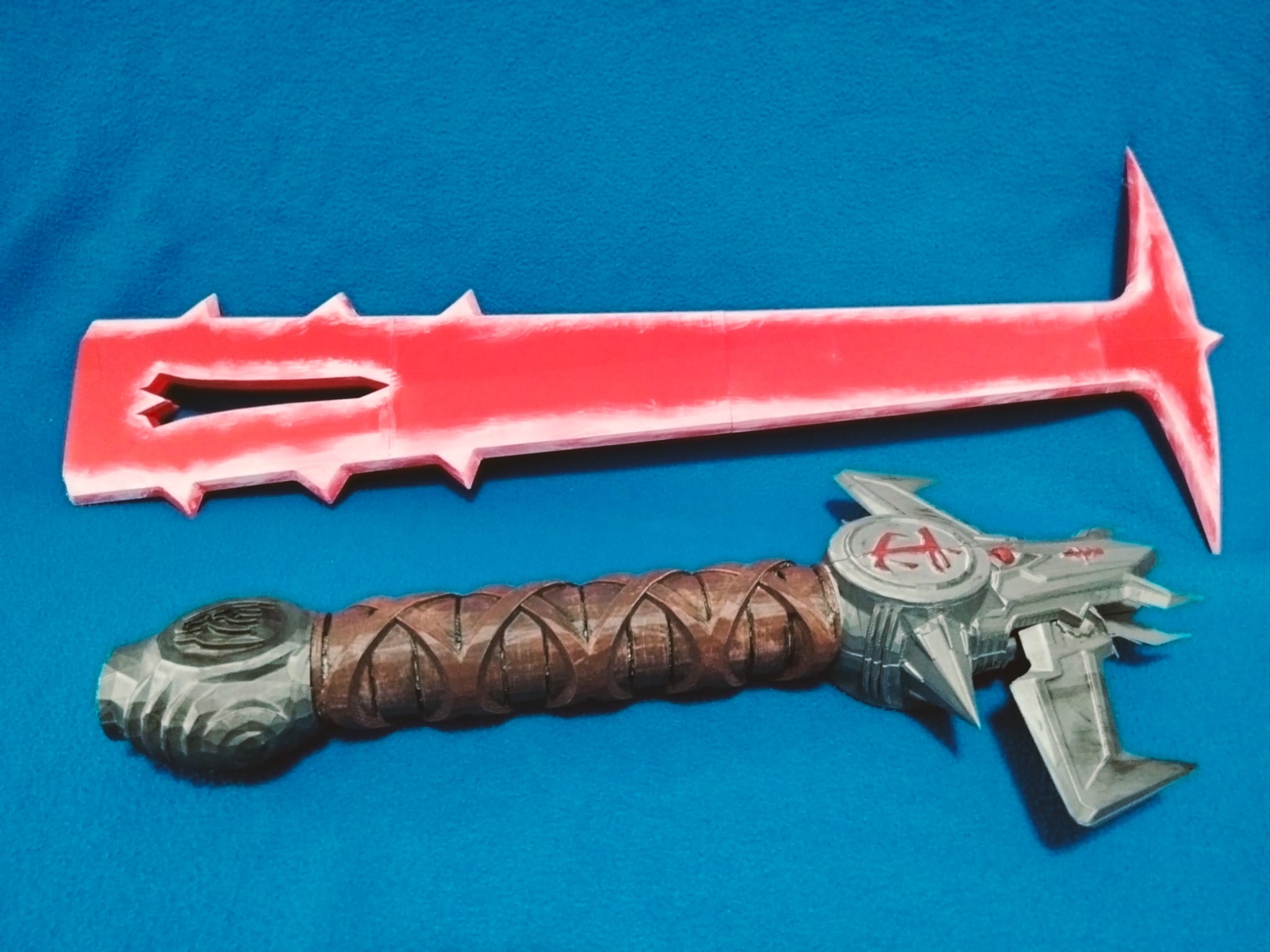 Espada crucible Doom decorativa