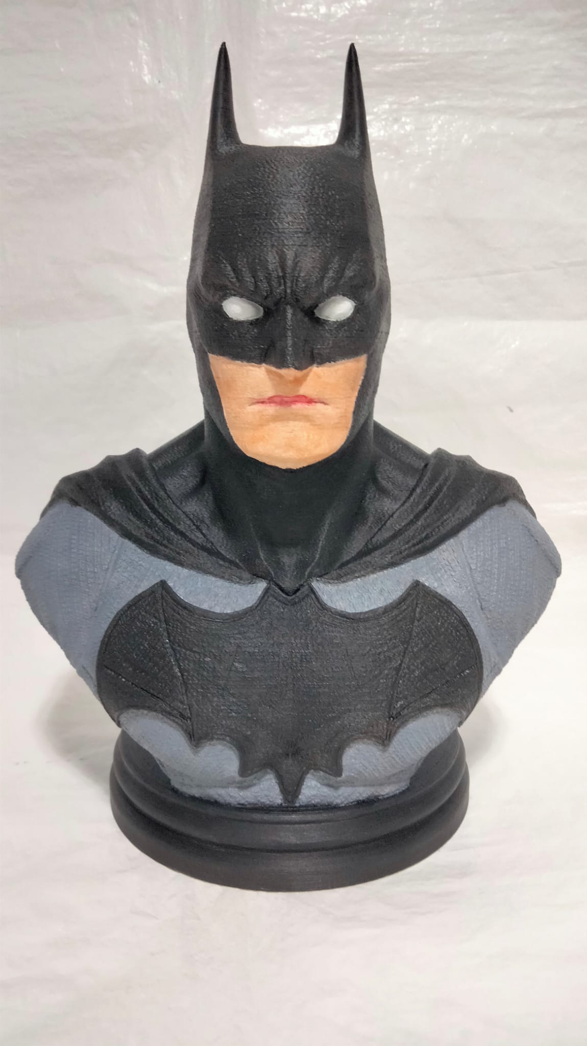 Busto batman hiperrealista pintado o sin pintar