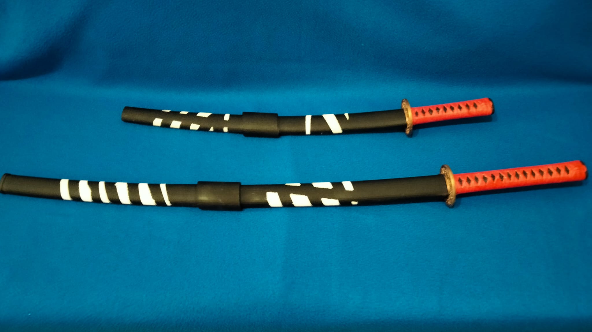 Katanas replicas exposición decoración