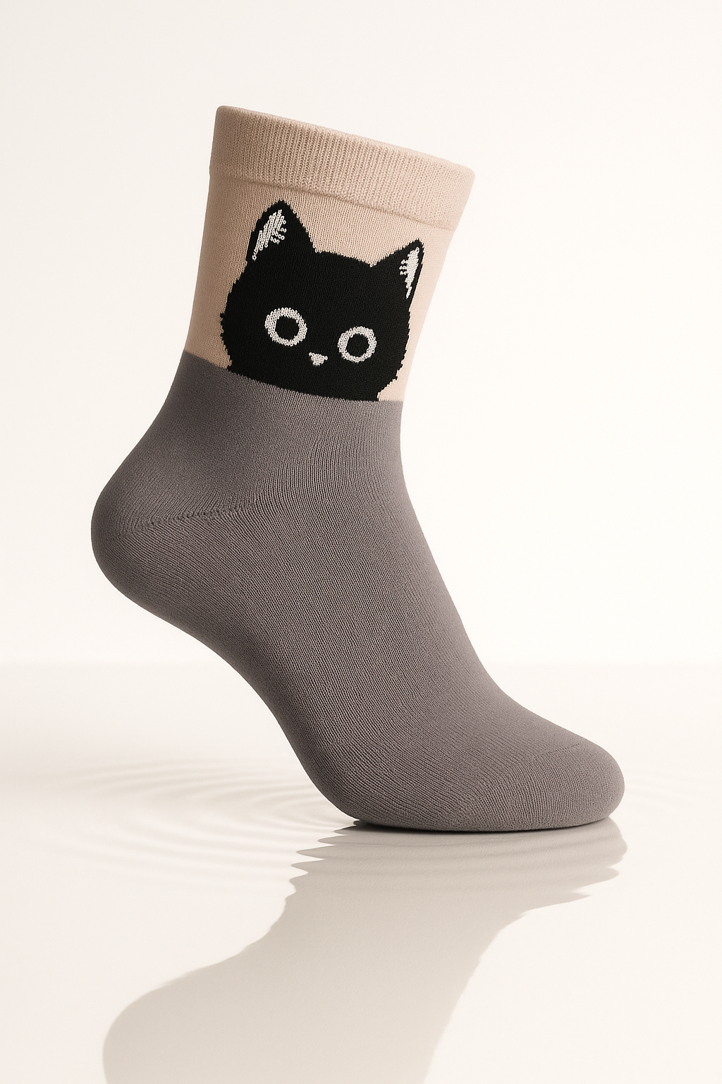 Meia Cinza com desenho de gato