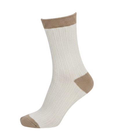 Meia cano médio confortável