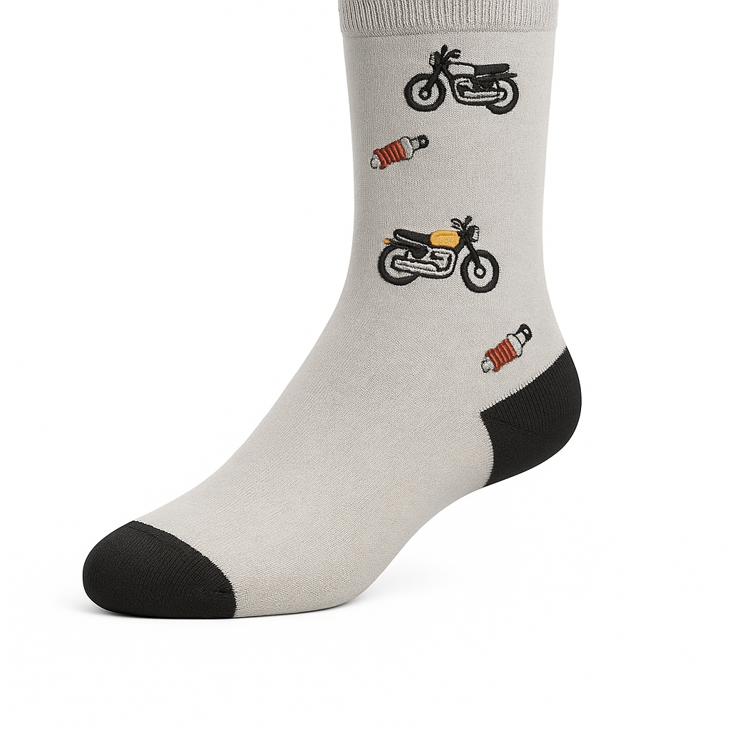 Meia  cinza claro com ilustrações de motas