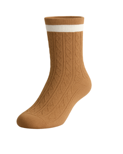 Meia castanha com detalhe branco