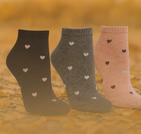 Conjunto de 3 Pares de Meias Femininas de Cano Baixo com Corações