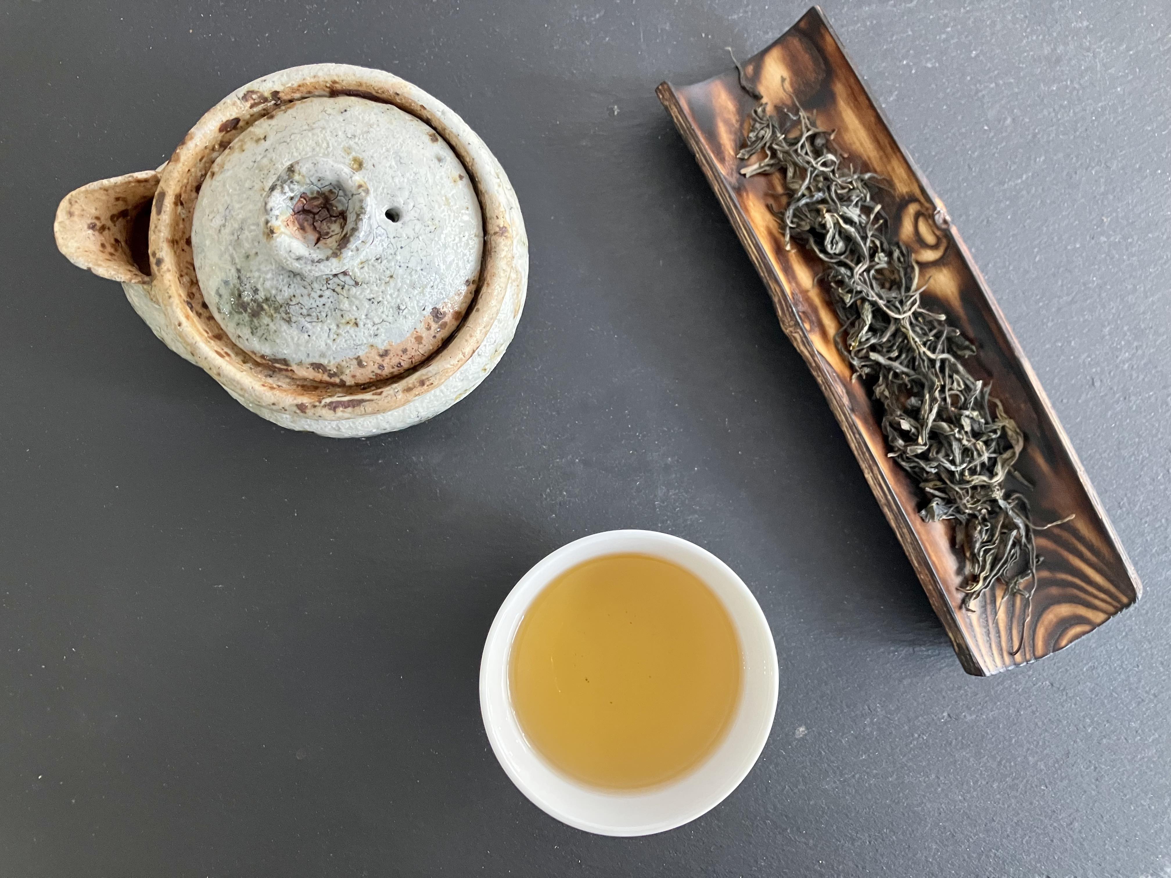 Kamairicha séché au soleil torréfaction forte de Nara, Yamazoe, cultivar Yabukita