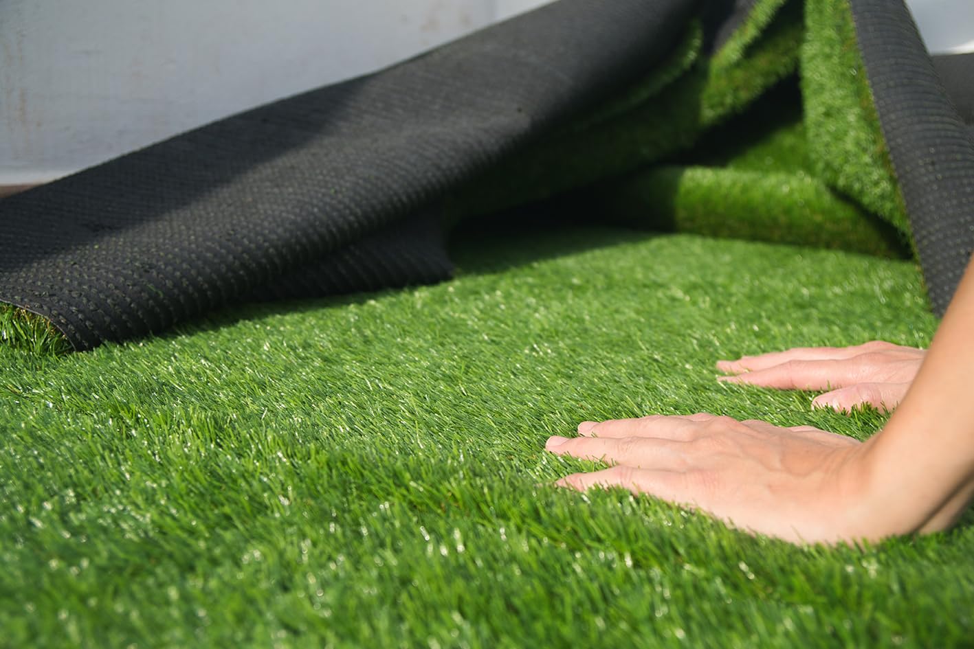 flonatur Banda de Solape adhesiva para Césped Artificial - 10m x 15cm Adhesivo Fuerte Resistente a la Humedad, Duradero, Interior y Exterior, Unión para moquetas y alfombras