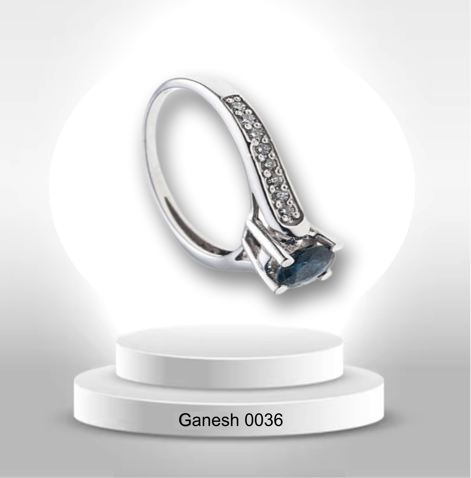 Anillo elegante y sugestivo.