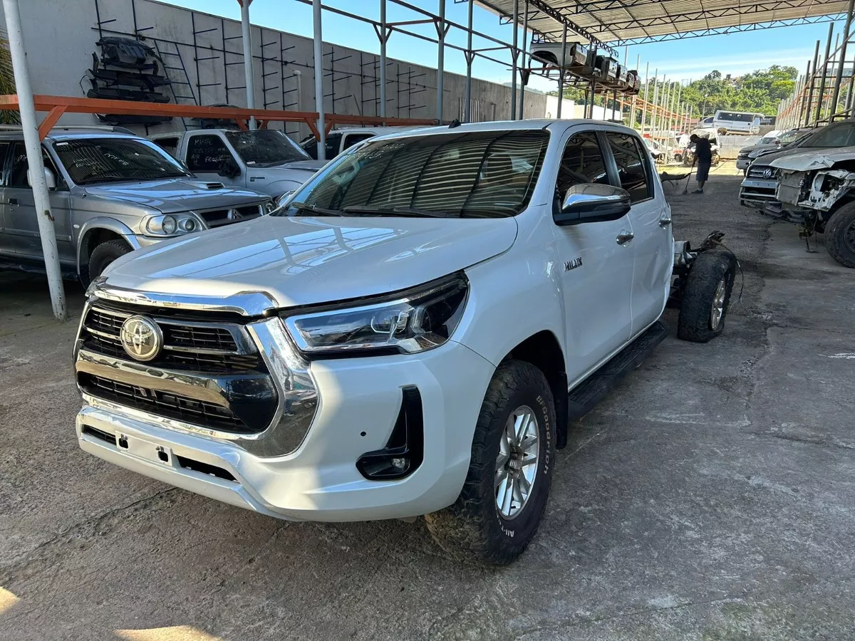 Sucata Hilux 2.8 2023 4x4 Automatica