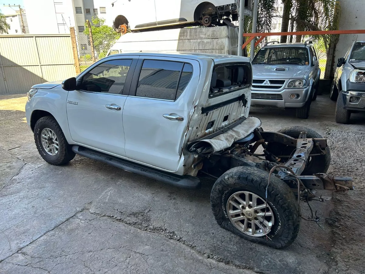 Sucata Hilux 2.8 2023 4x4 Automatica