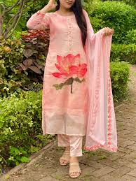 Floral Print Salwar Kameez Set