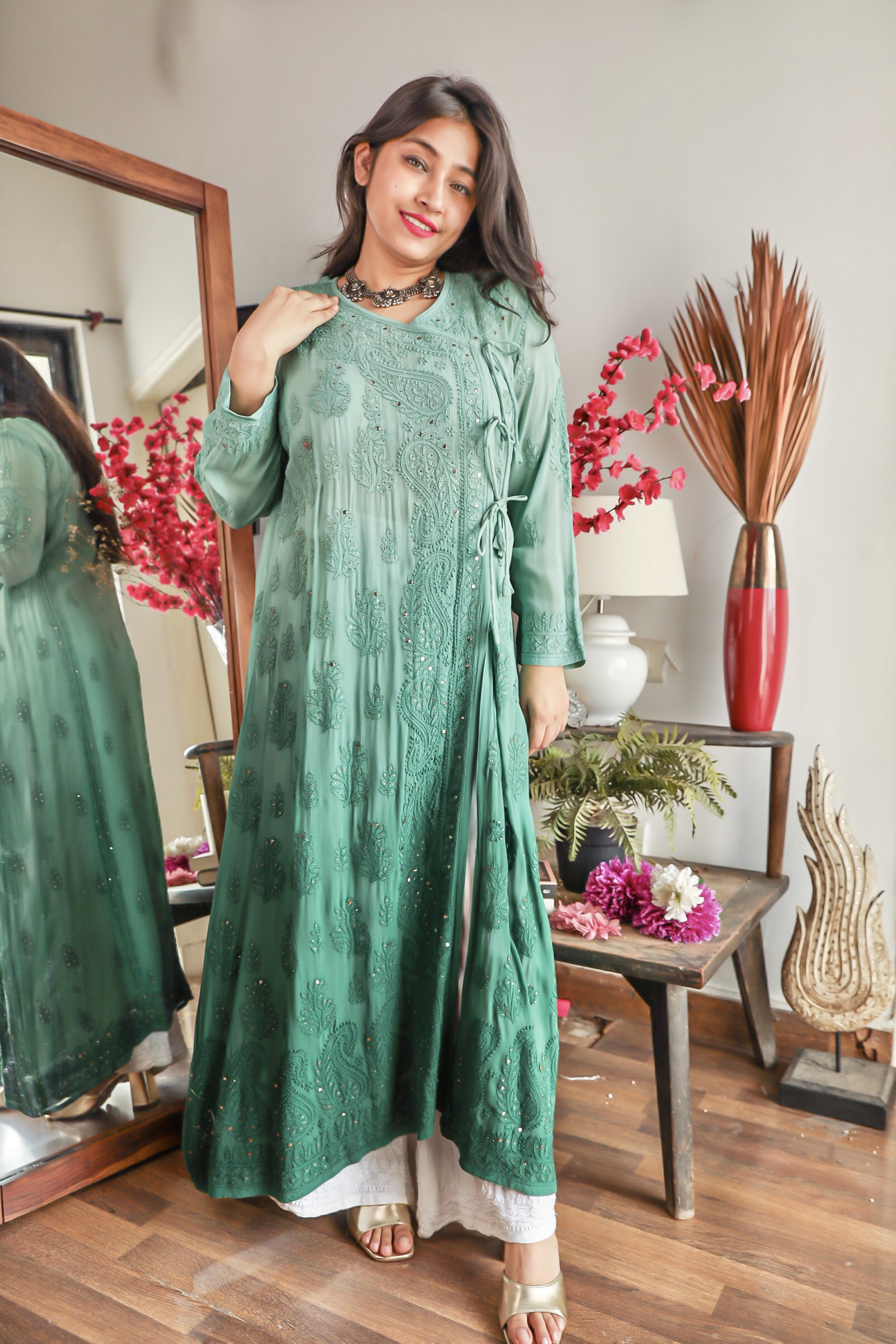 Aliya Premium Georgette Chikankari Kurti