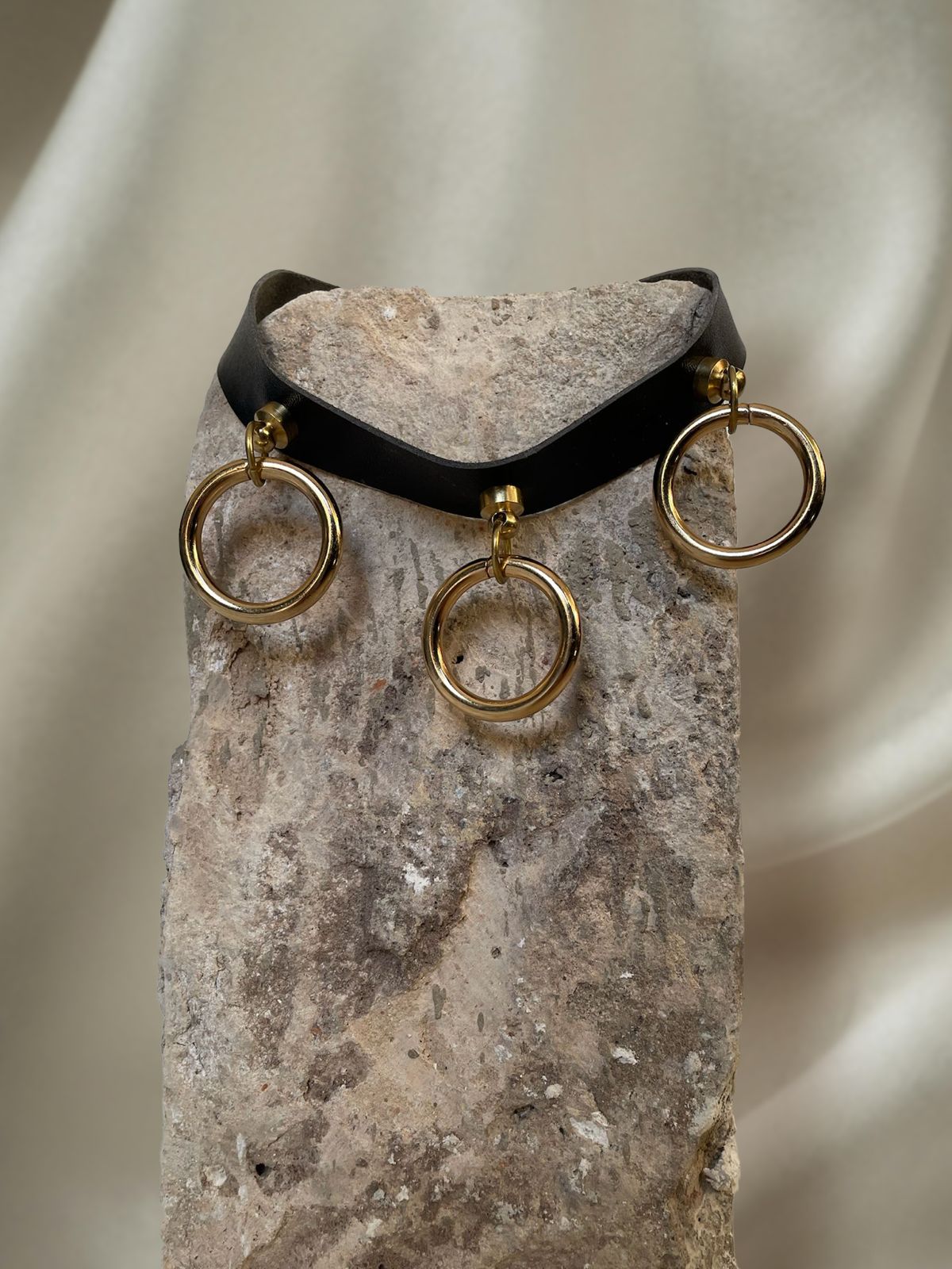 • Elysia Choker •