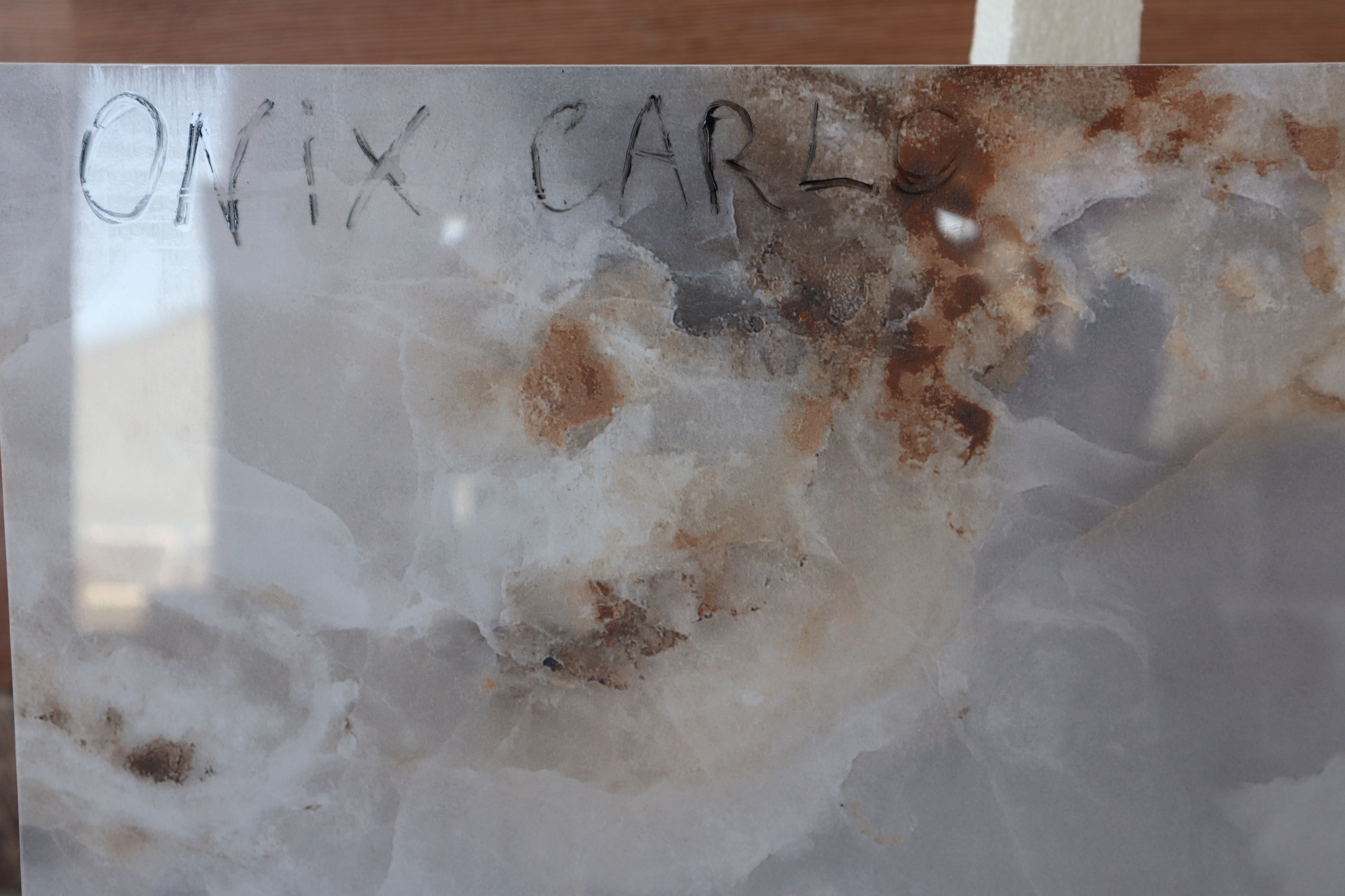 pavimento Onyx carlo