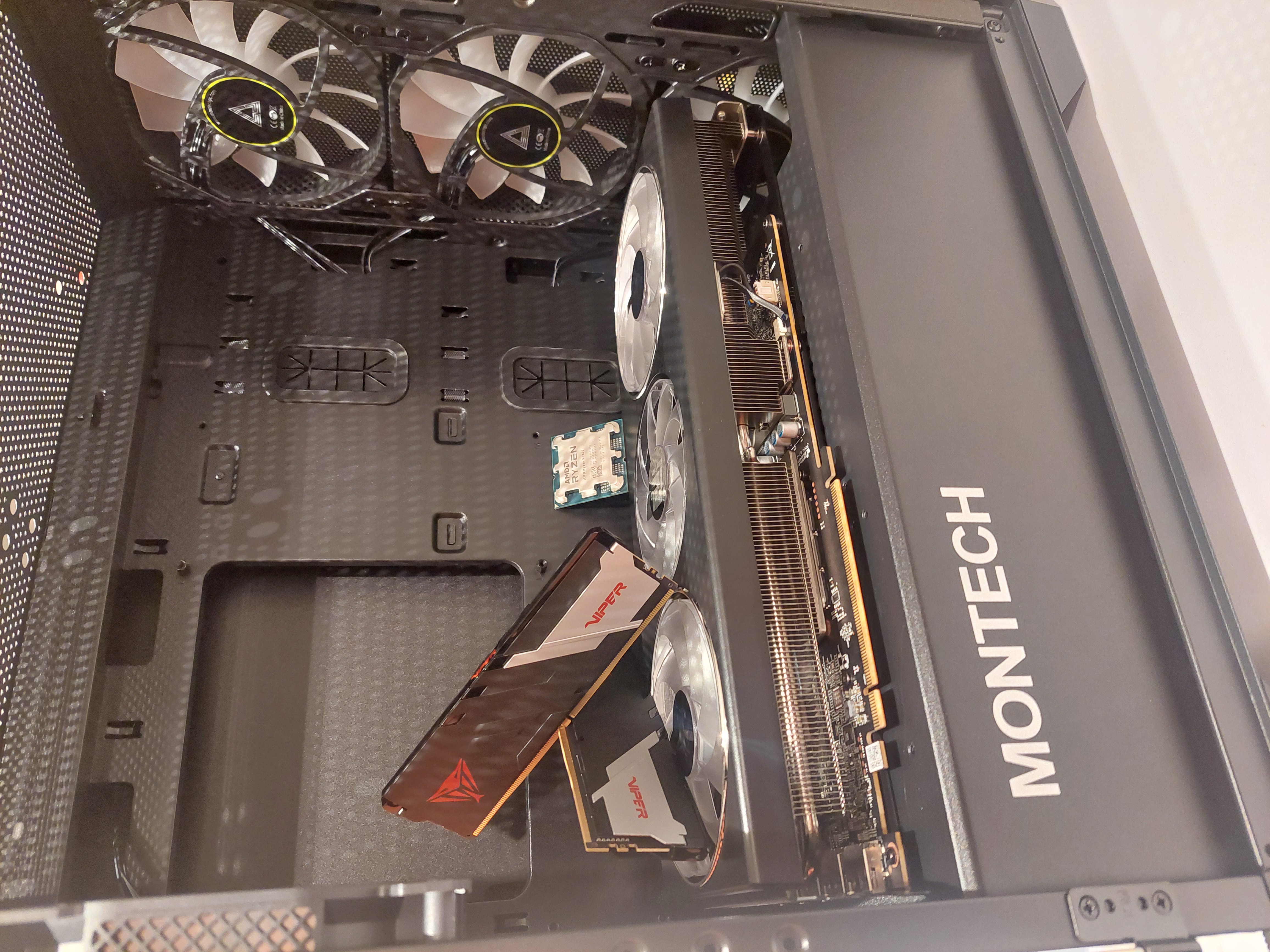 Ryzen 5 7600 & Radeon RX7800xt