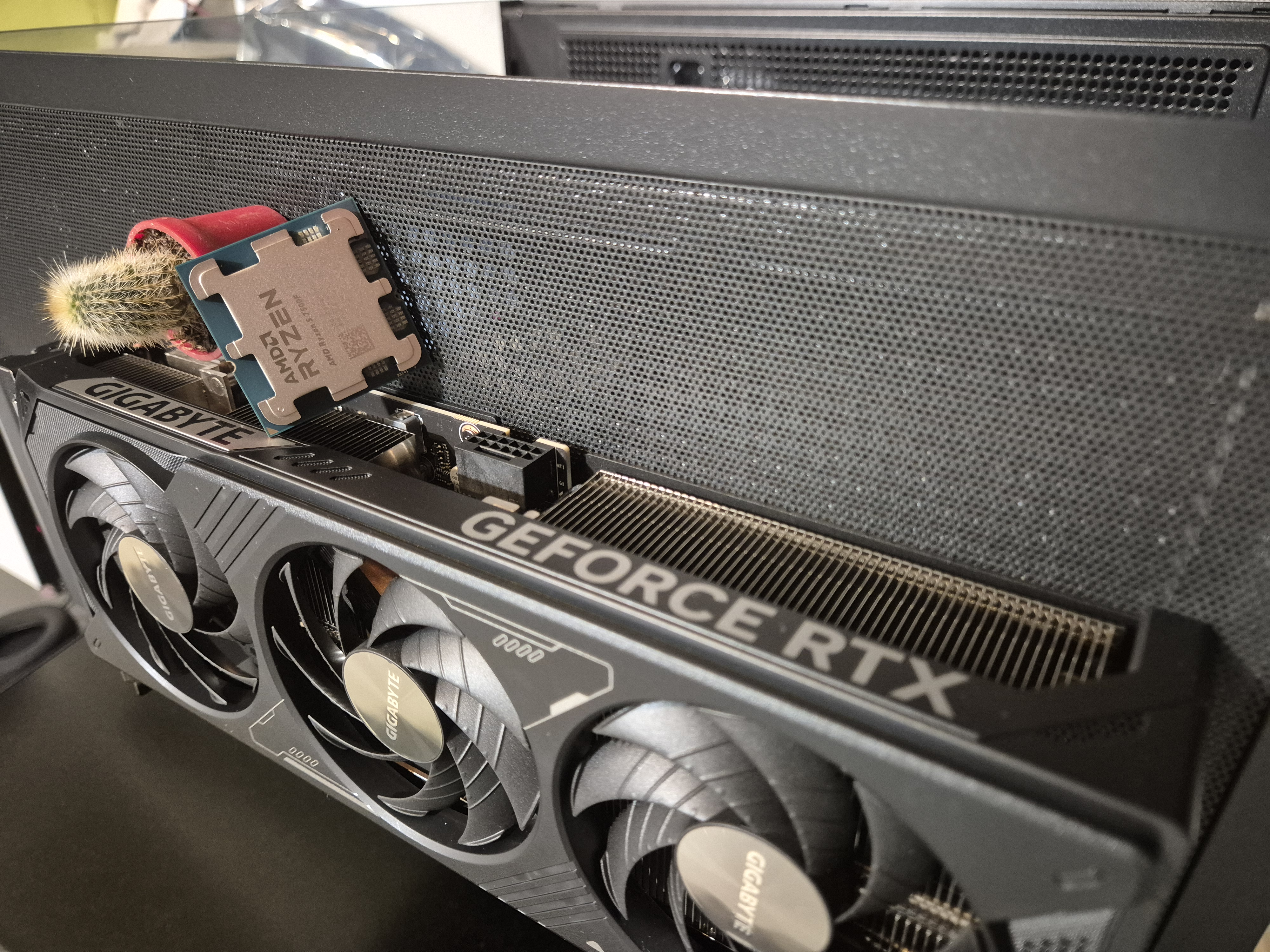 Ryzen 5 7500f & Nvidia RTX5070