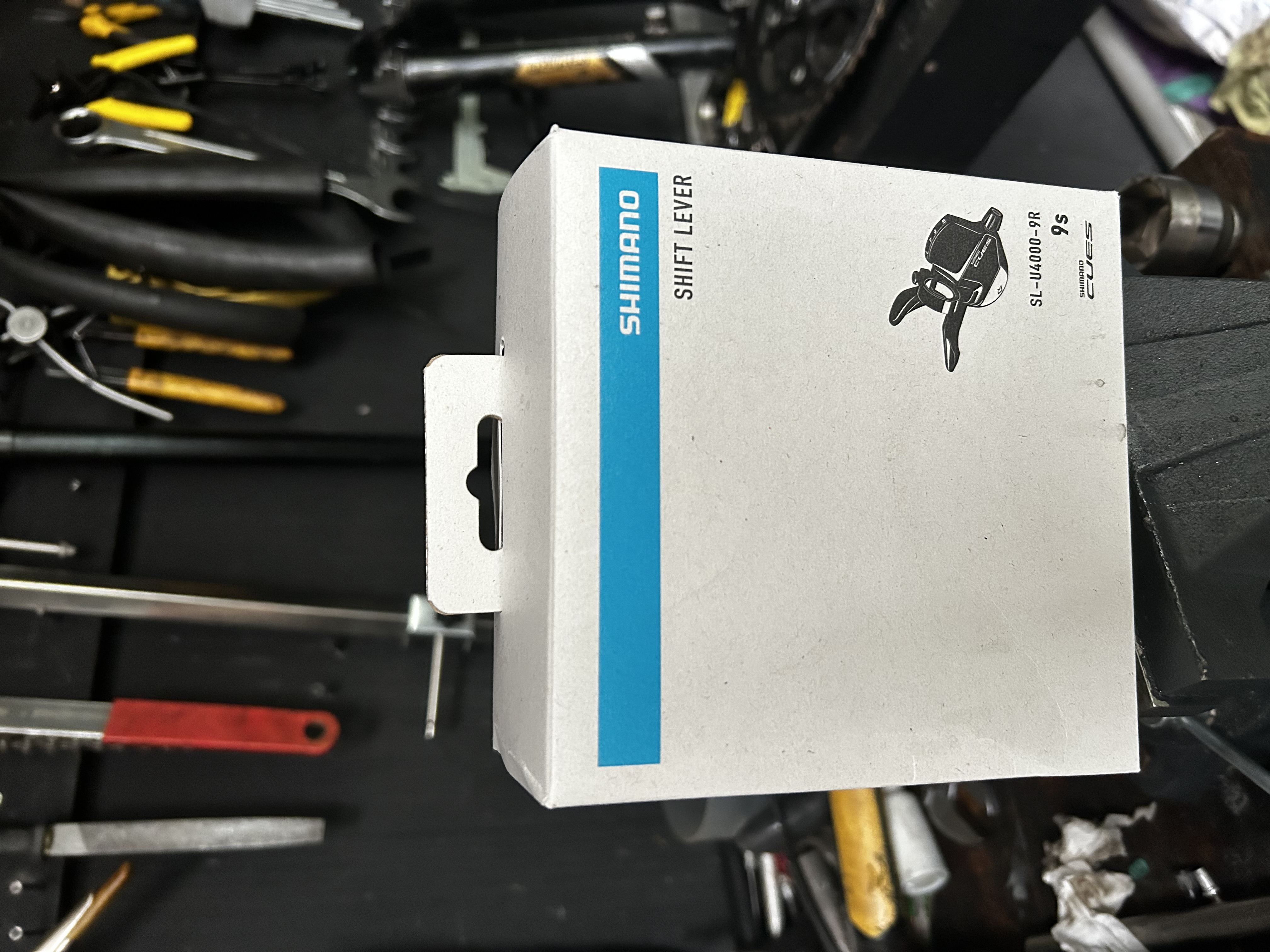 Shifter shimano cues 9v u4000