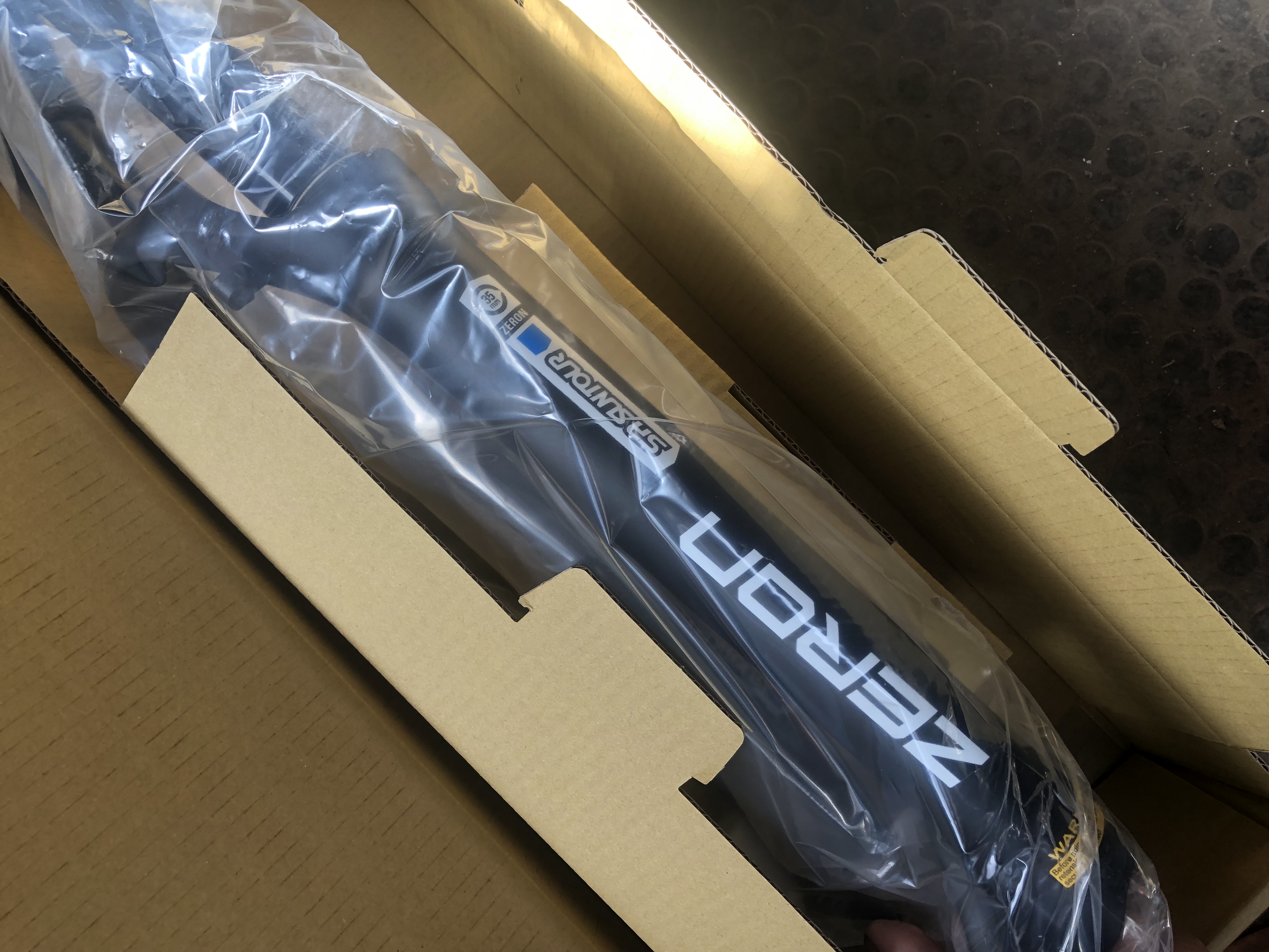 Suntour Zeron RC air 15x110 150mm 29