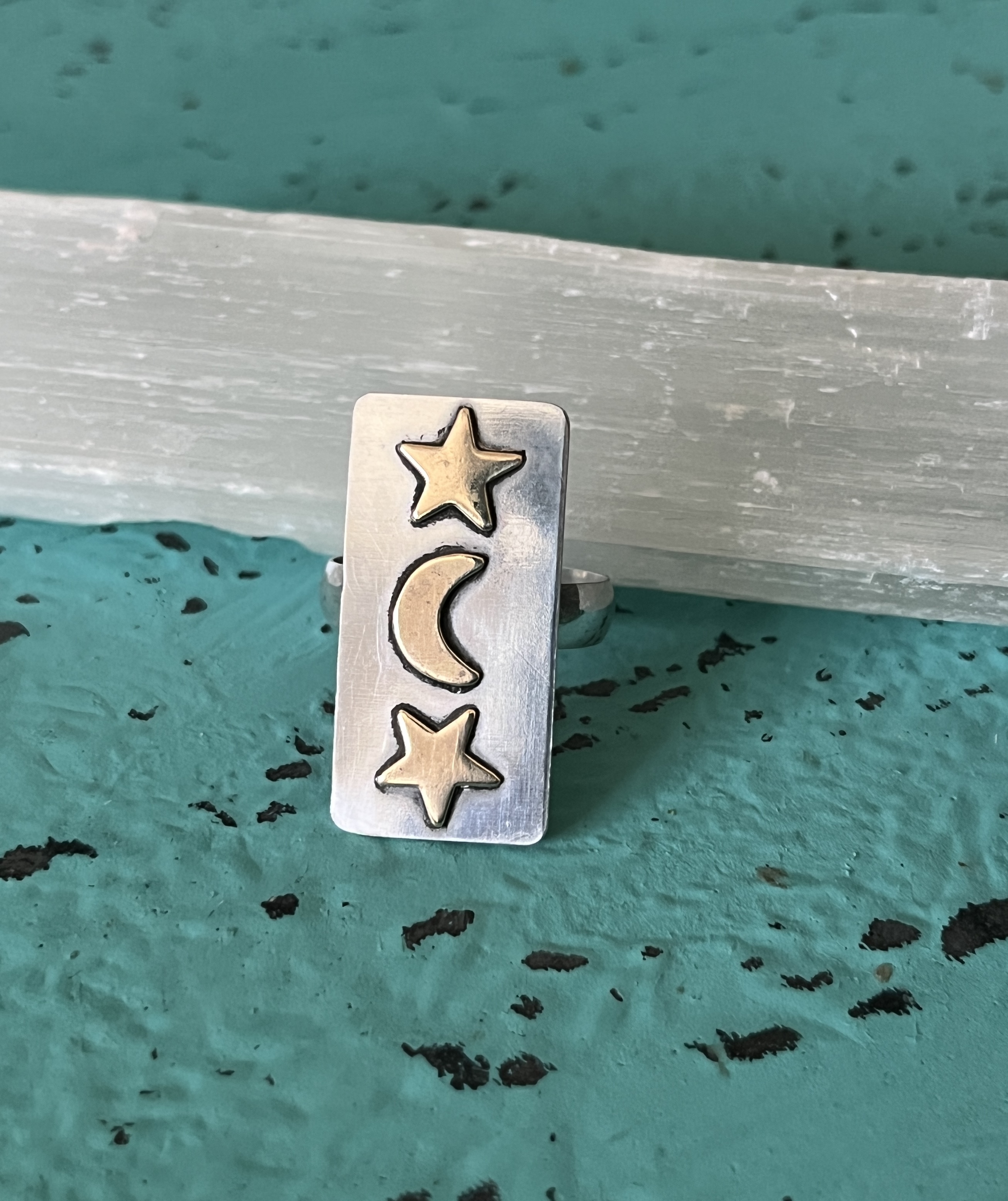 The Celestial Seal, sz 7.75/8