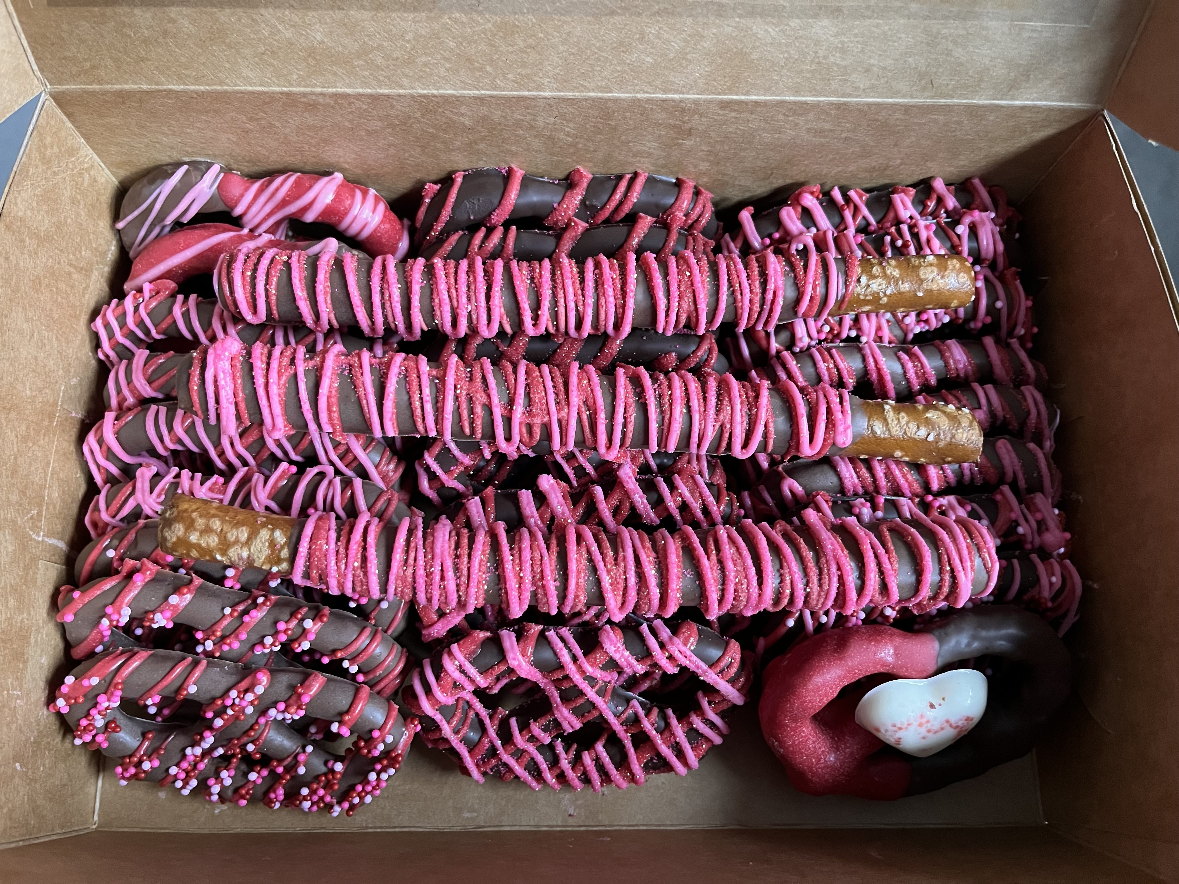 1 Dozen Chocolate Covered Pretzels