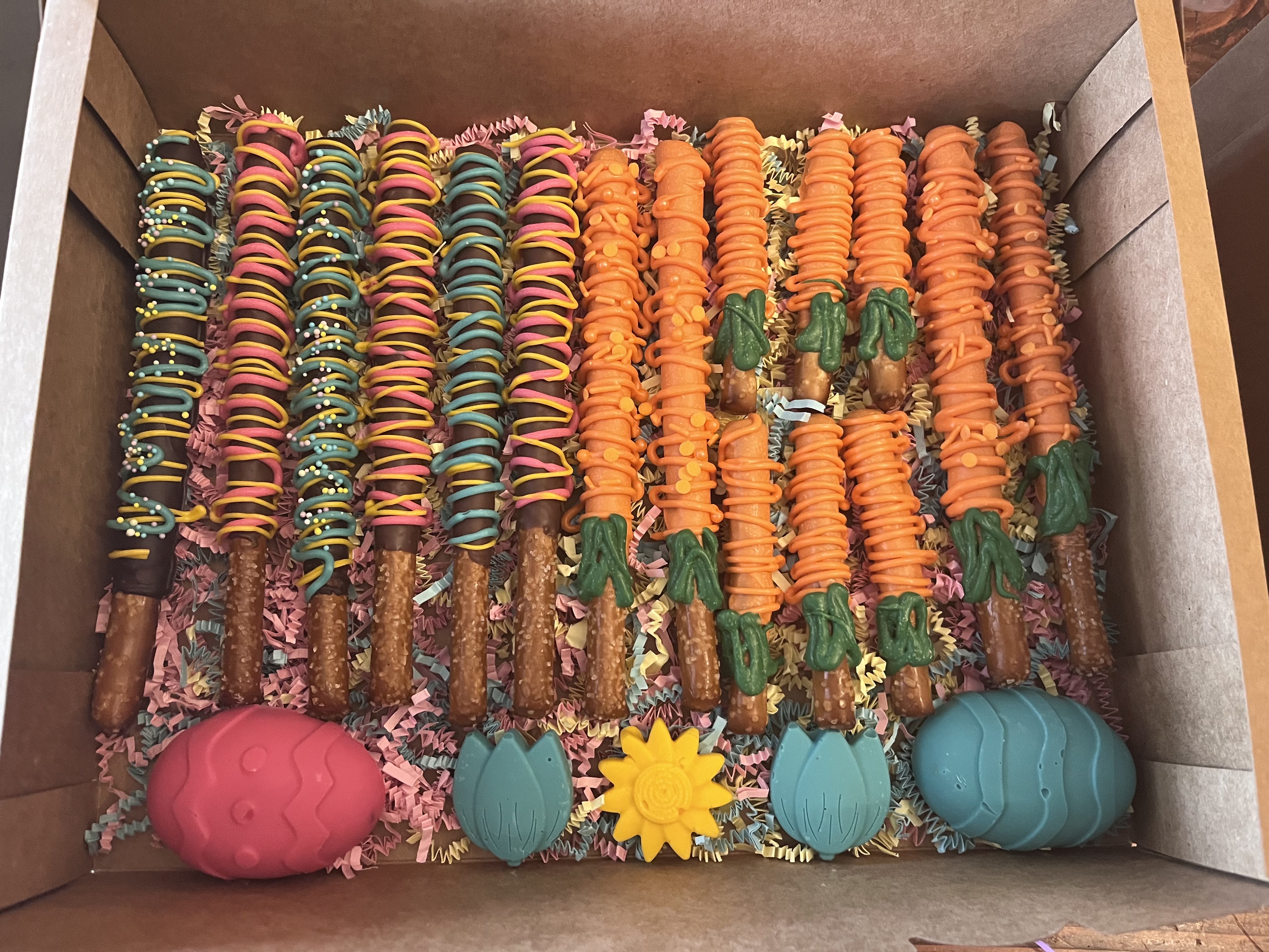 1 Dozen Chocolate Covered Pretzels