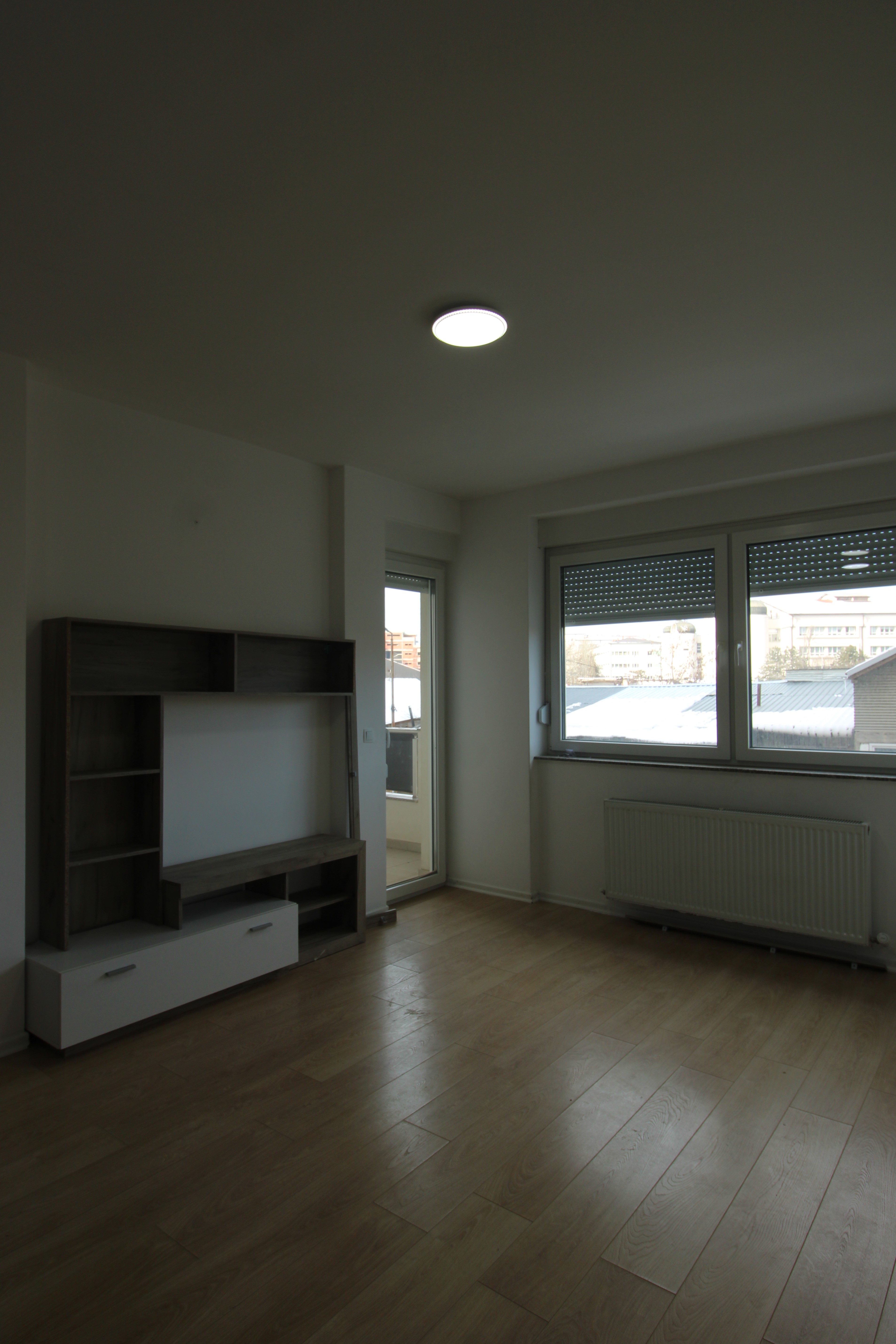 ⭕Lëshojmë banesën me qira në lagjën e Spitalit