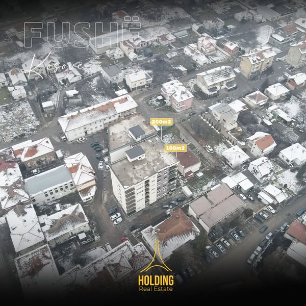 Shiten Lokali në Fushë Kosovë