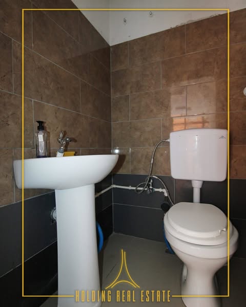 Shitet Lokali në Lagjën e Spitalit(Rr. Muharrem fejza)