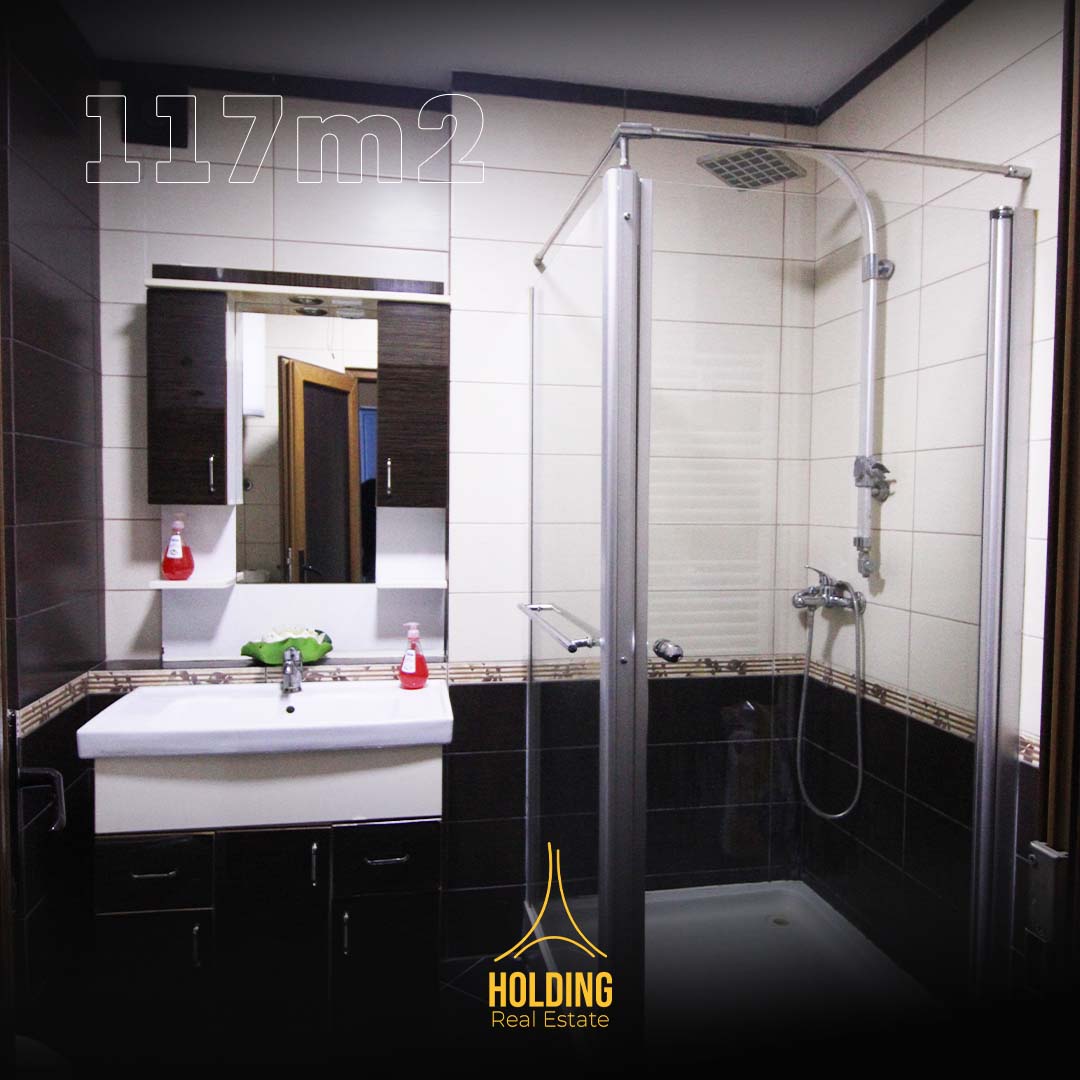 Lëshojmë banesën me qira në Qendër