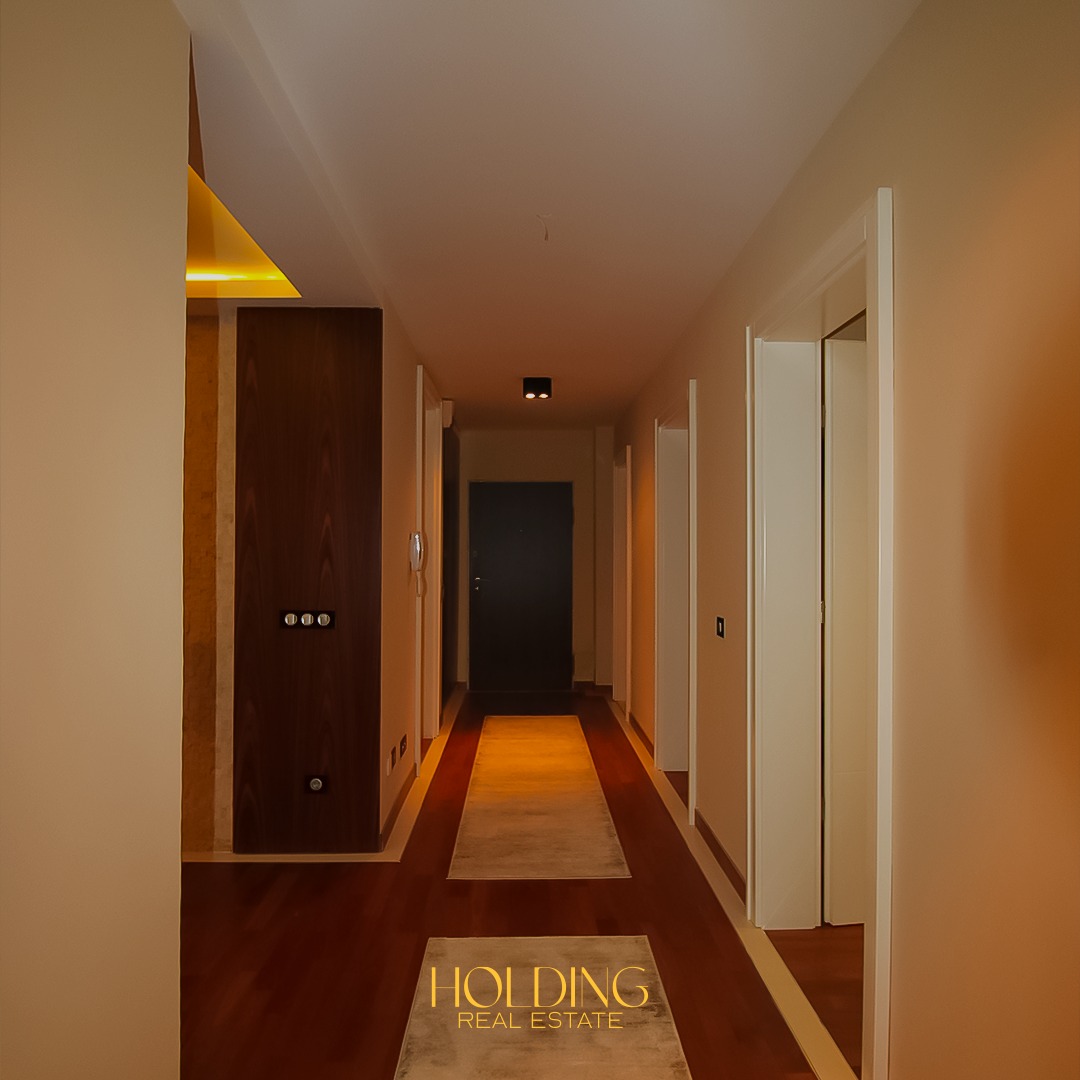 Penthouse në shitje në lagjen Emshir