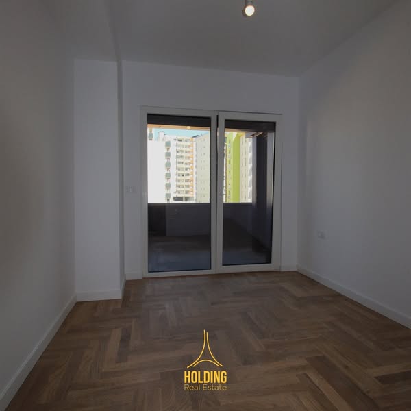 Shitet banesa lagjën e Muhaxherëve