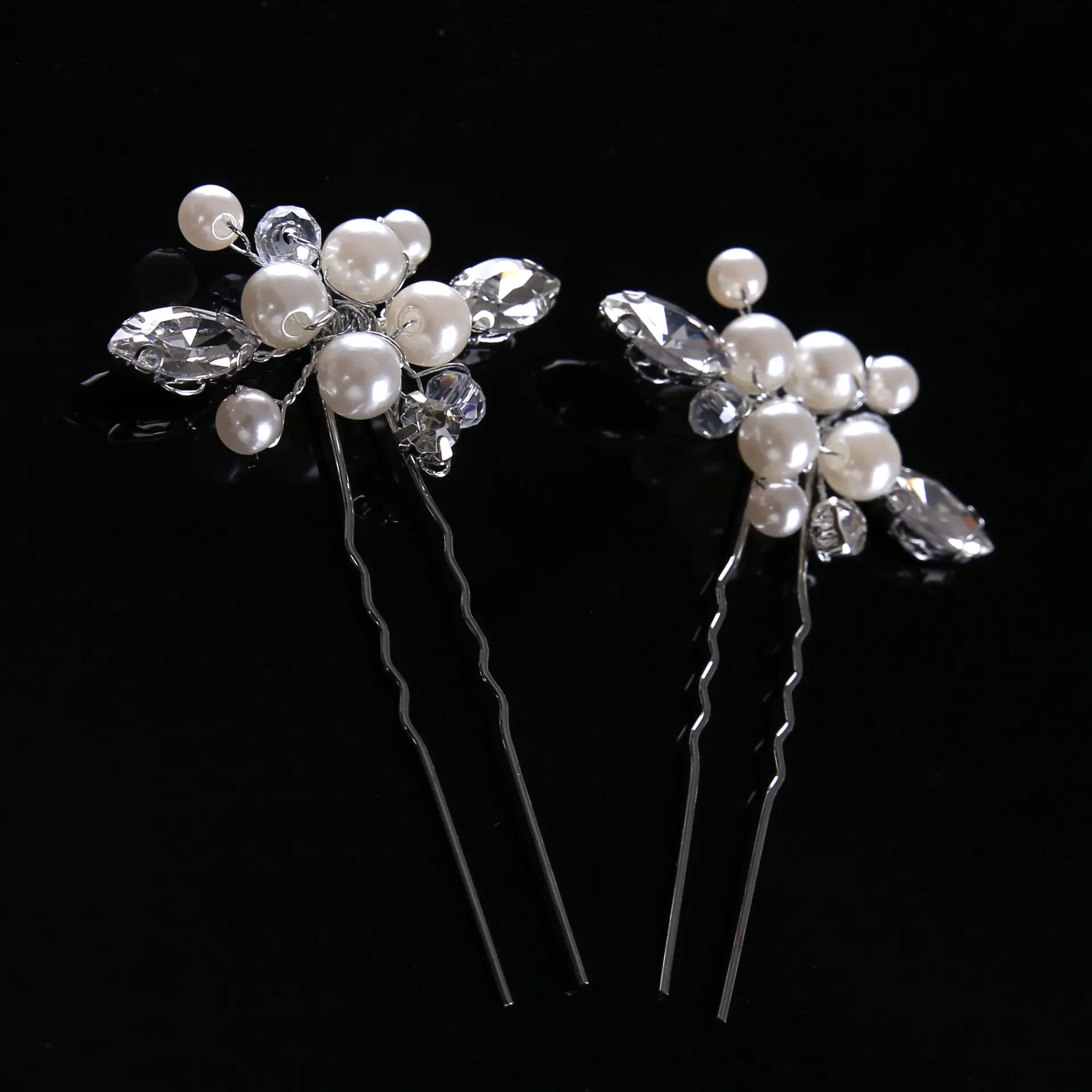 Elegant Pearl Hairpins