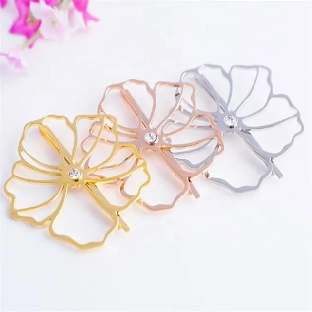 Flower-Shaped Hair Clips