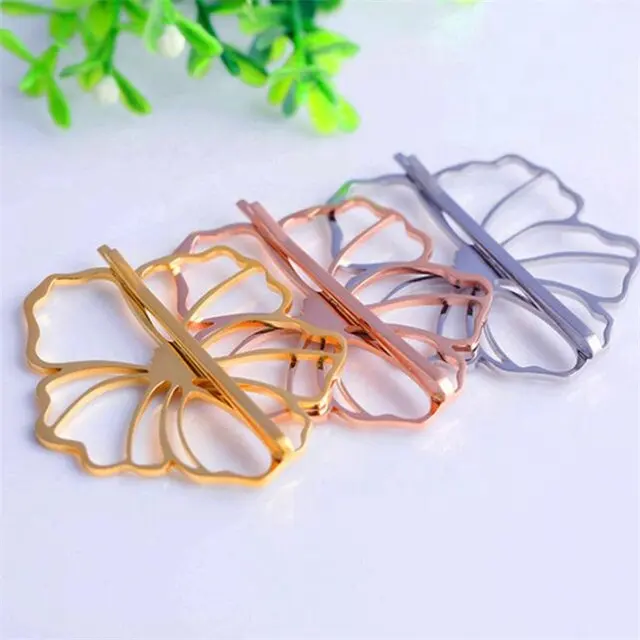 Flower-Shaped Hair Clips