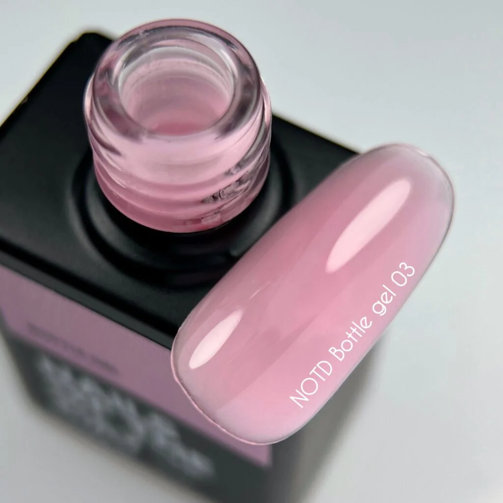 NAILSOFTHEDAY Bottle gel 03