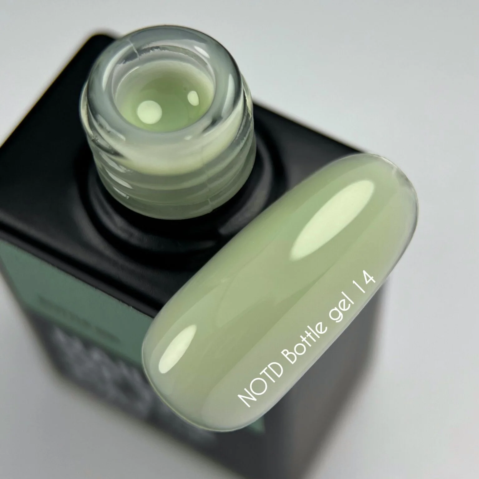 NAILSOFTHEDAY Bottle gel 14