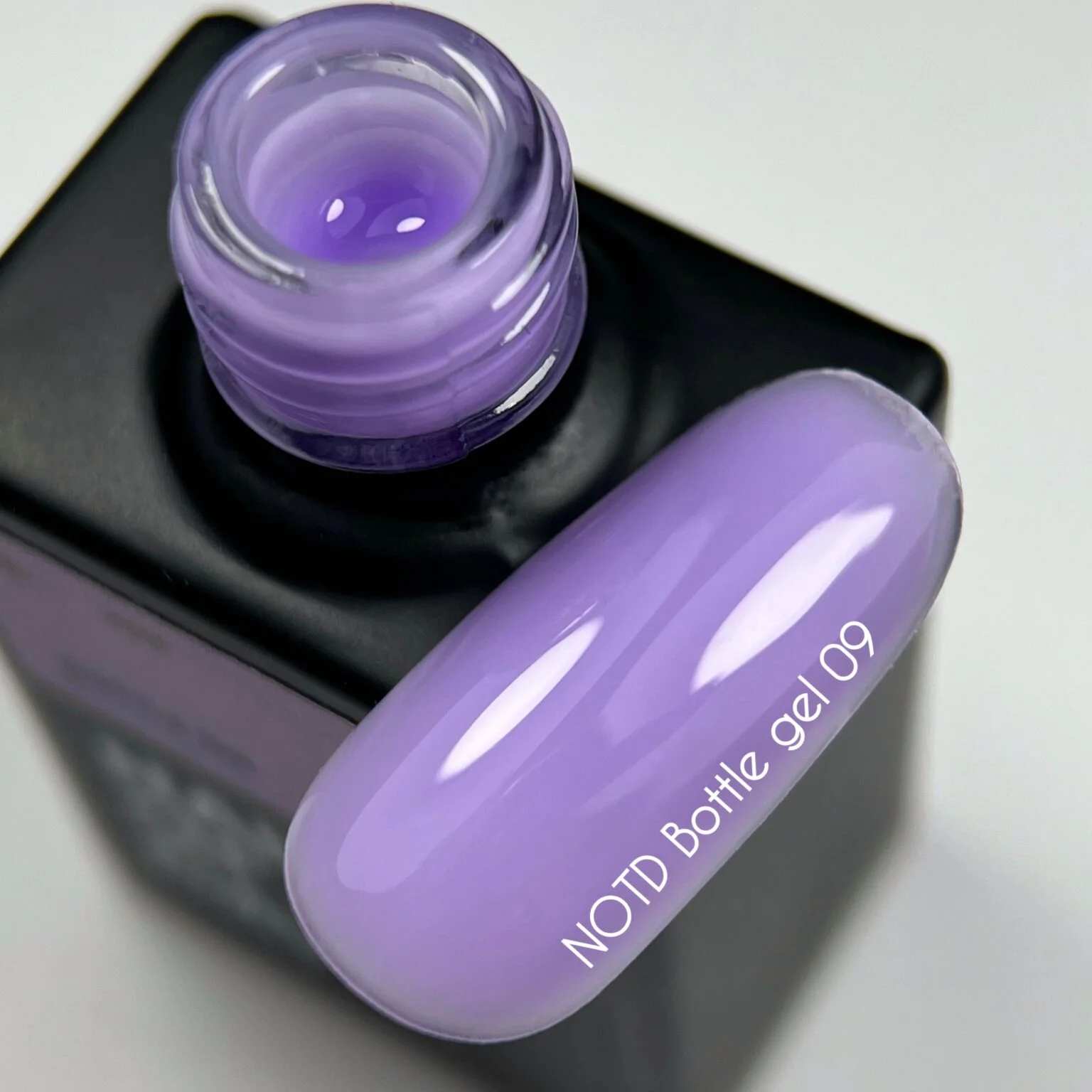 NAILSOFTHEDAY Bottle gel 09