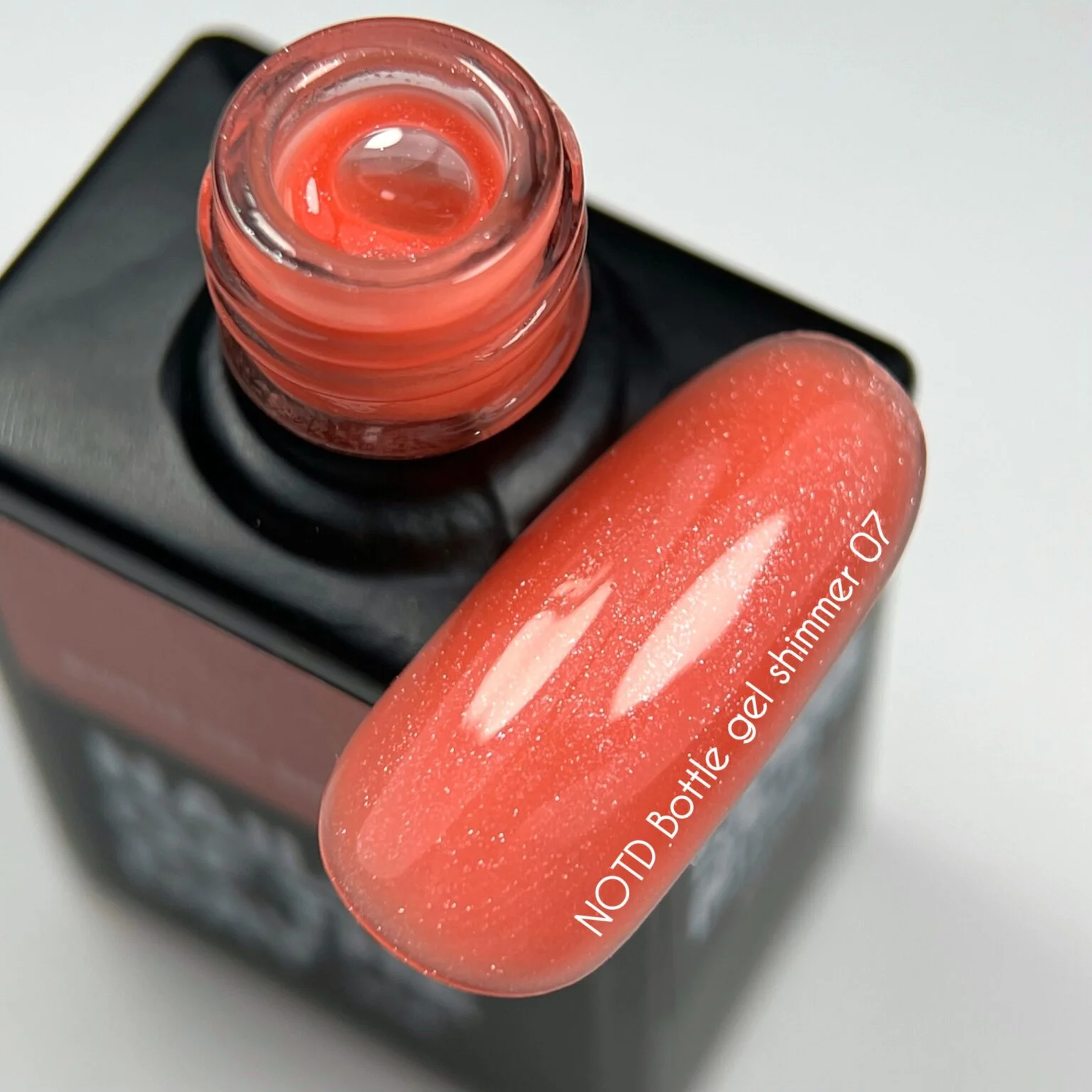 NAILSOFTHEDAY Bottle Gel Shimmer 07