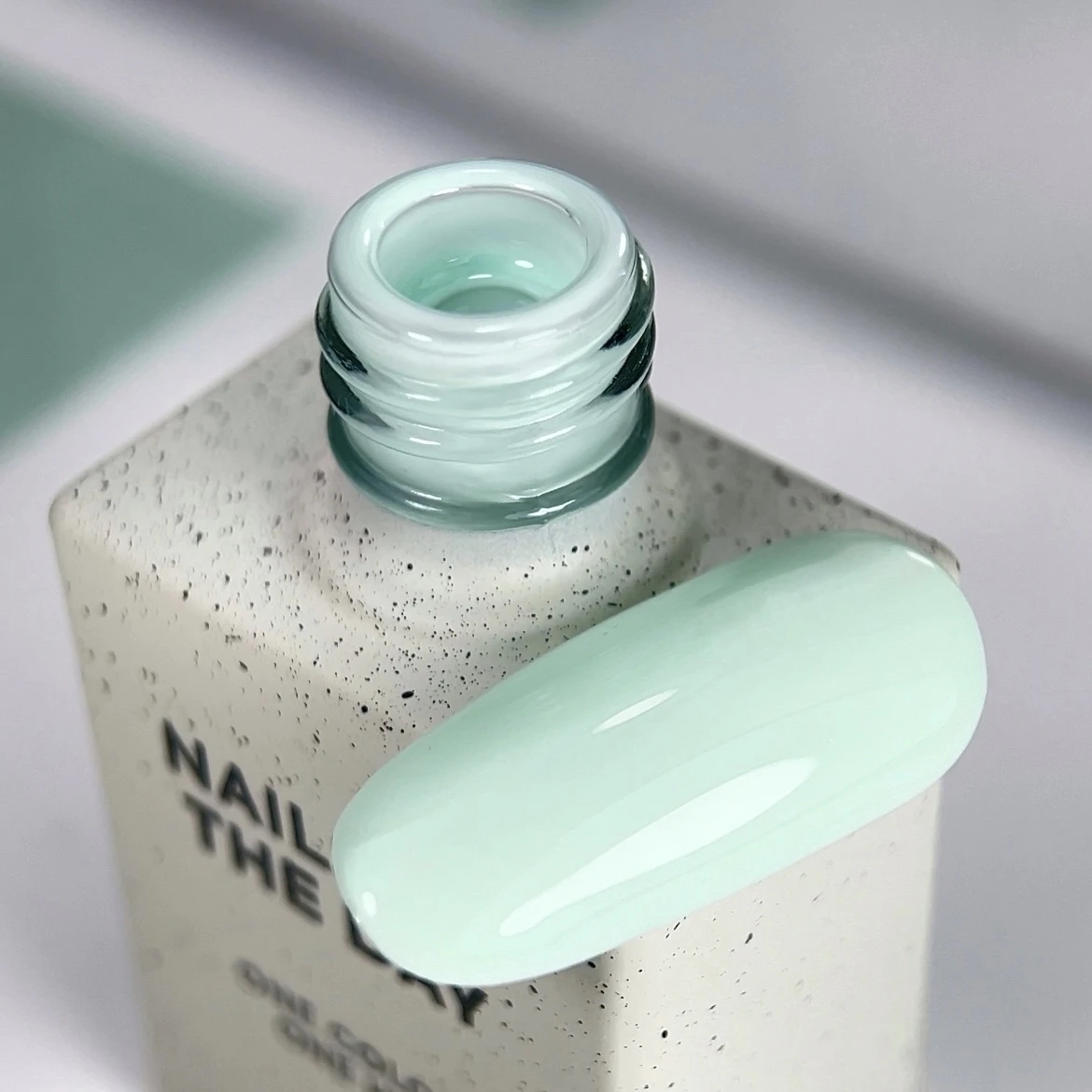 NAILSOFTHEDAY Color of the month May 2025 Effortless, 10 ml