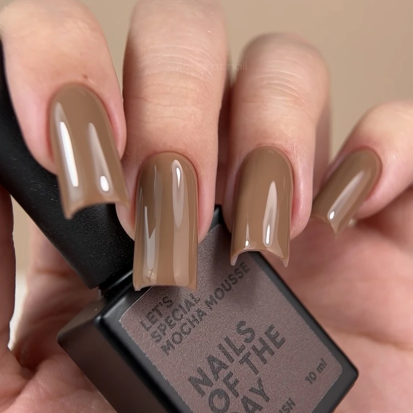 NAILSOFTHEDAY Let’s special Mocha Mousse