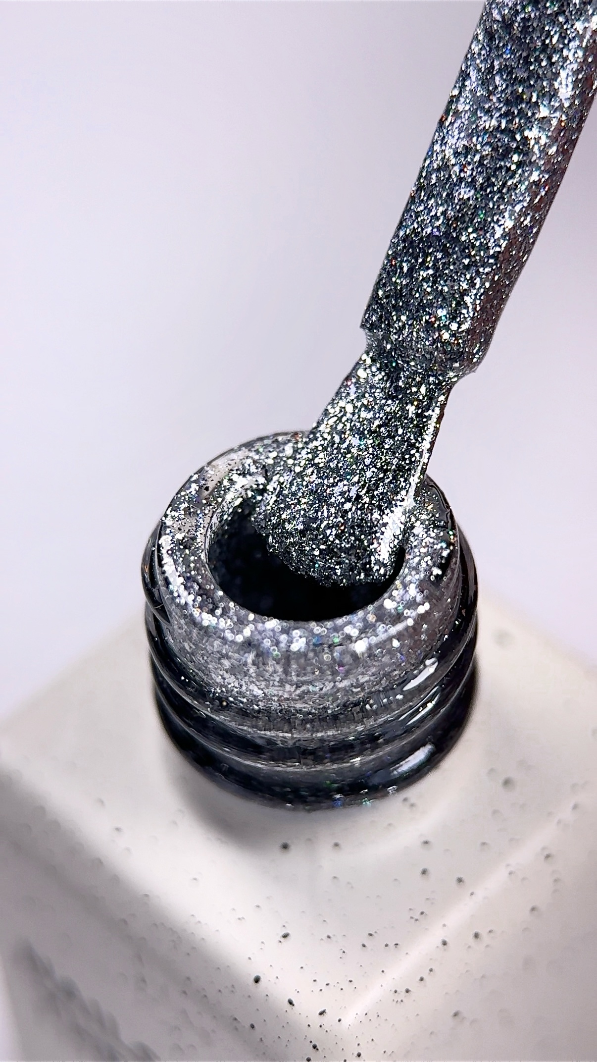 NAILSOFTHEDAY Color of the month December 2025 SUPERHUMANS