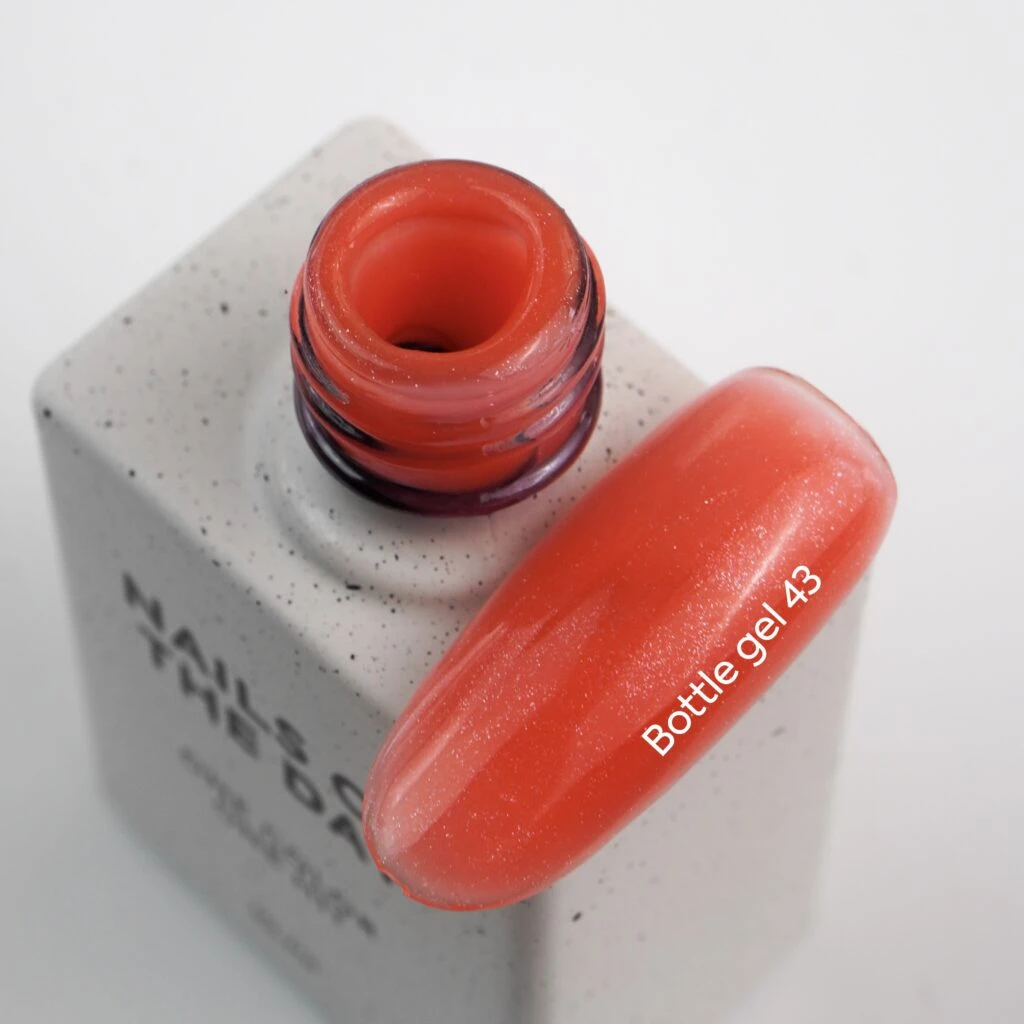 NAILSOFTHEDAY Bottle gel 43