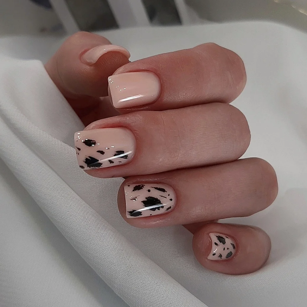 NAILSOFTHEDAY Bottle gel 04