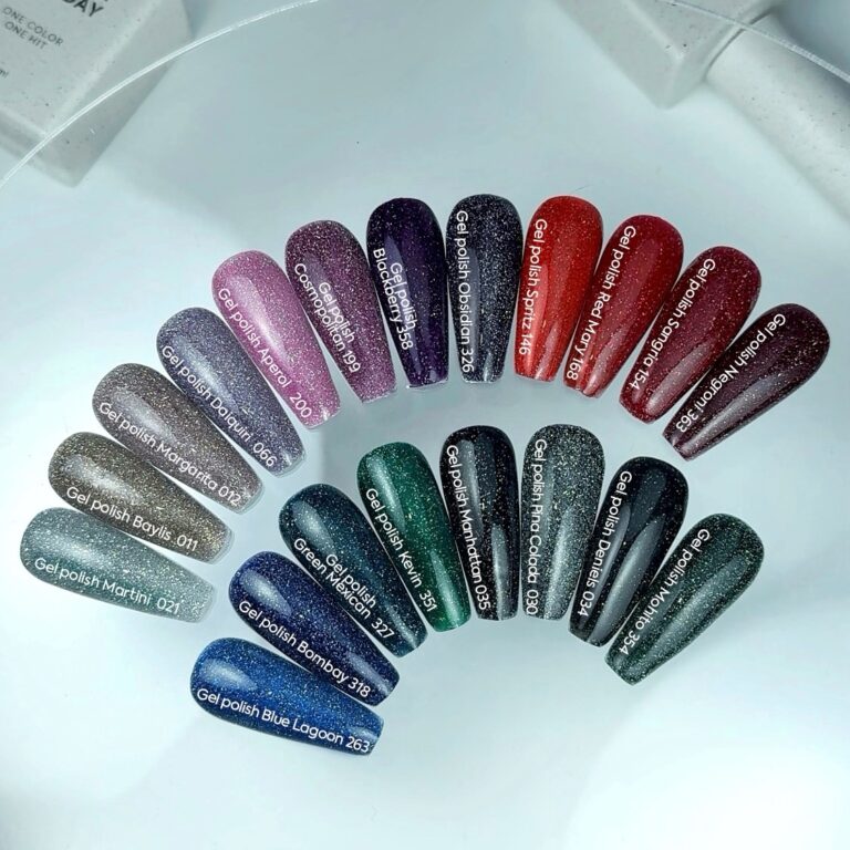 NAILSOFTHEDAY Cosmopolitan