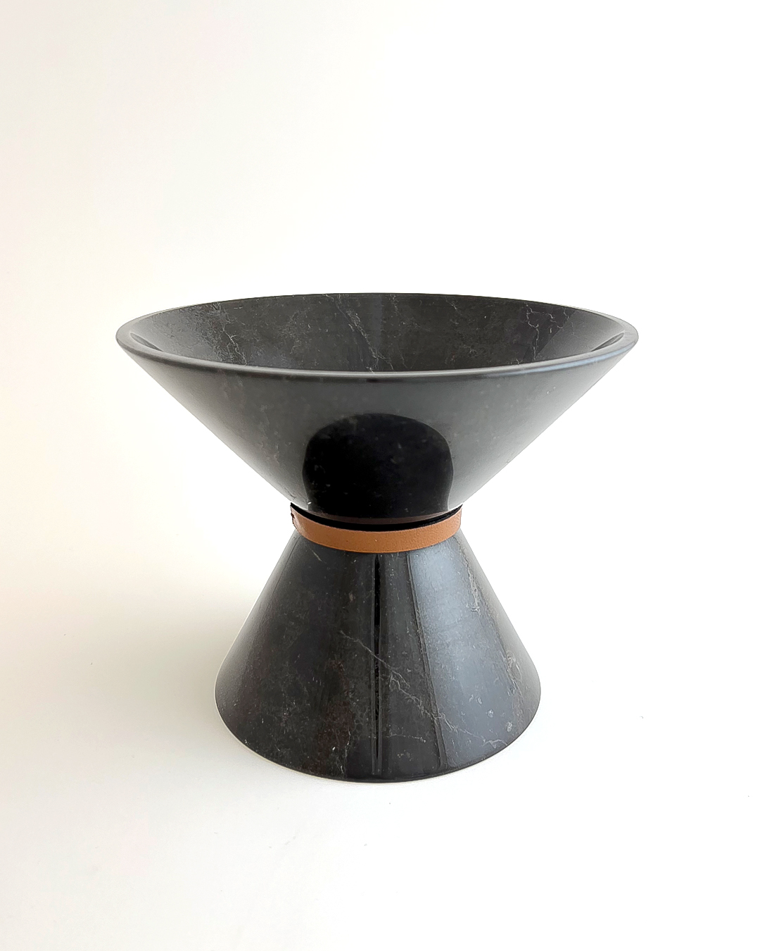 Coupelle Évasée en Marbre – 20 cm