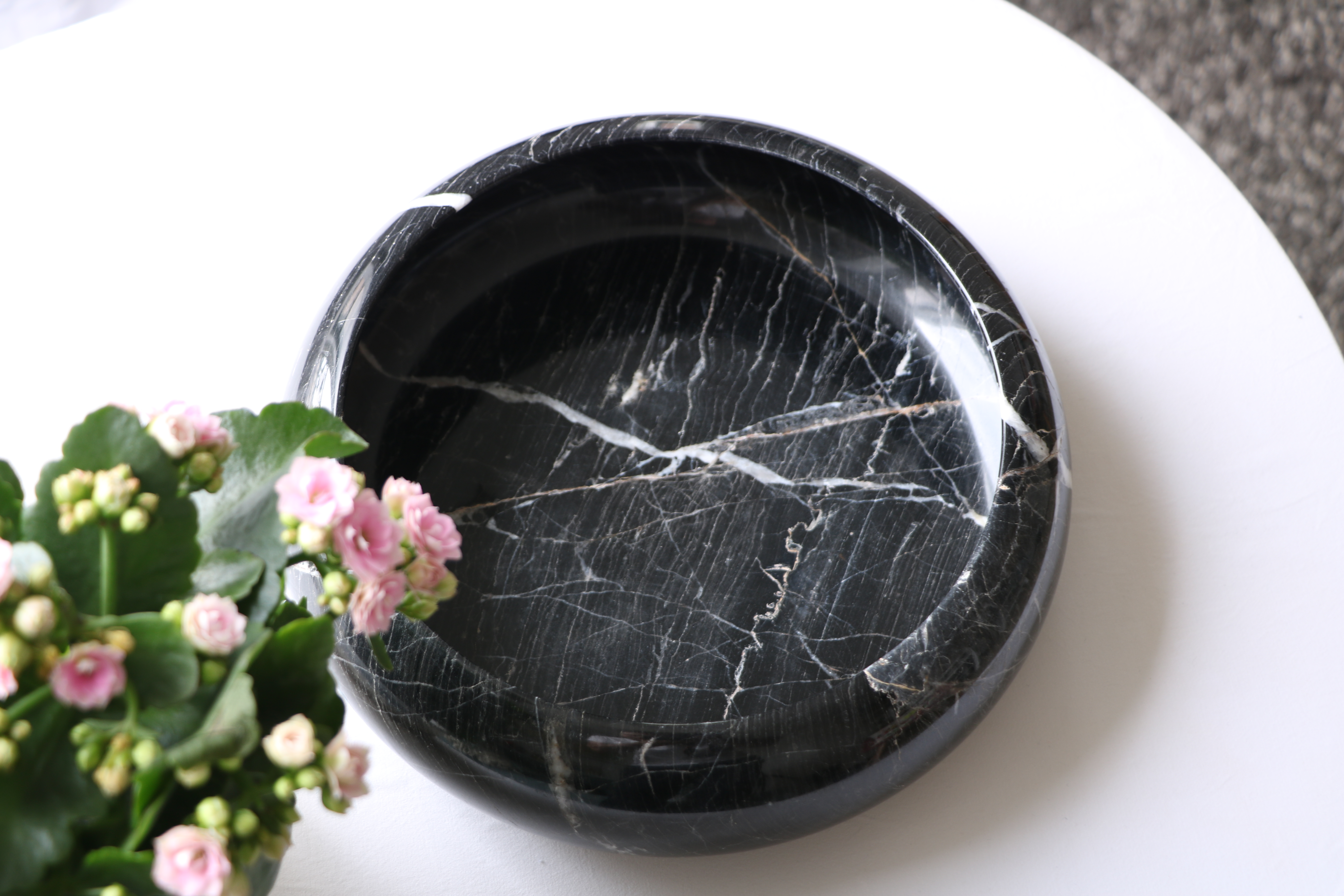 Bol Rond en Marbre Noir Poli – Ø20 cm