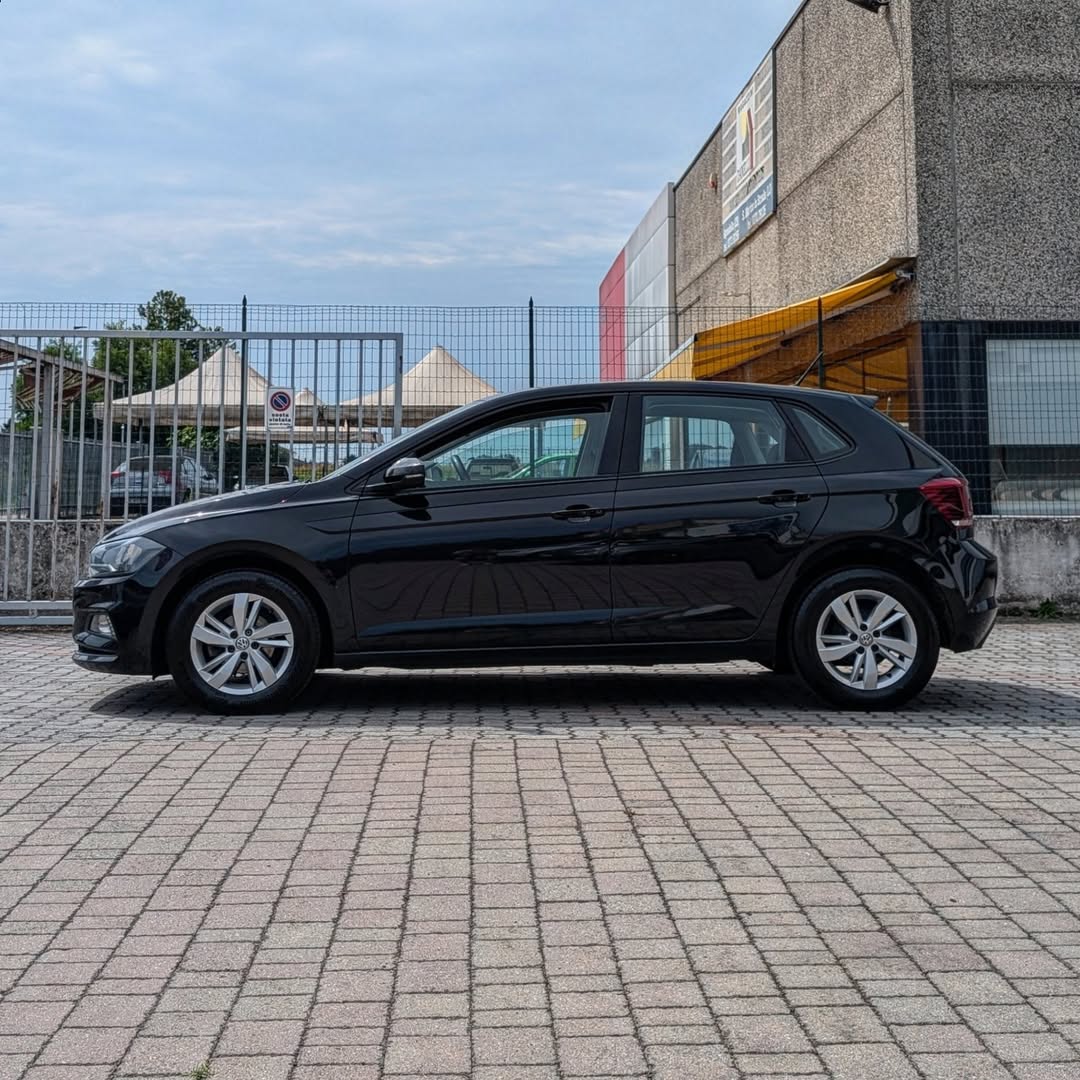 Volkswagen Polo Polo VI 2017 5p 1.0 evo Comfortline 80cv