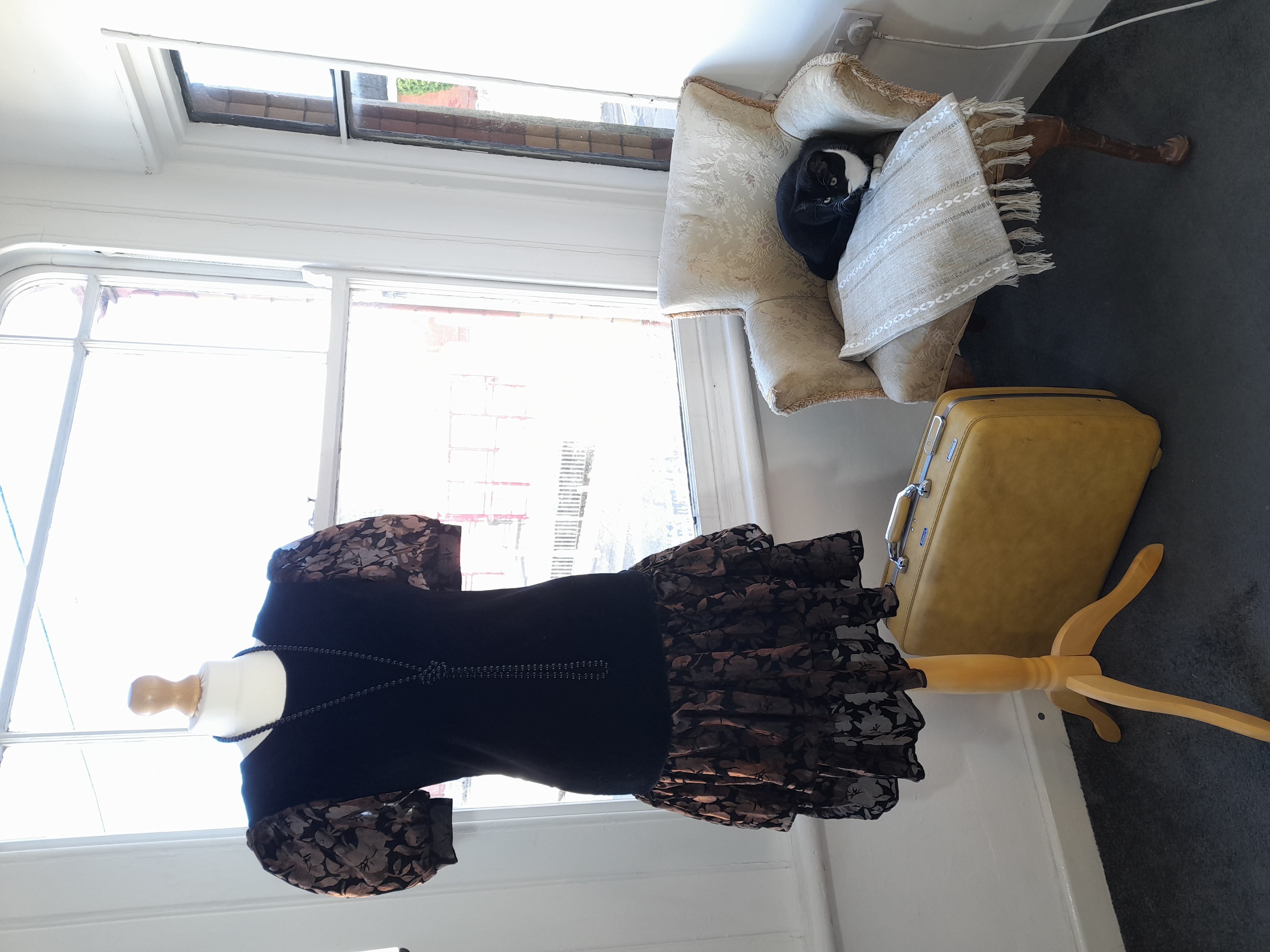 Elegant 90's Black Dress