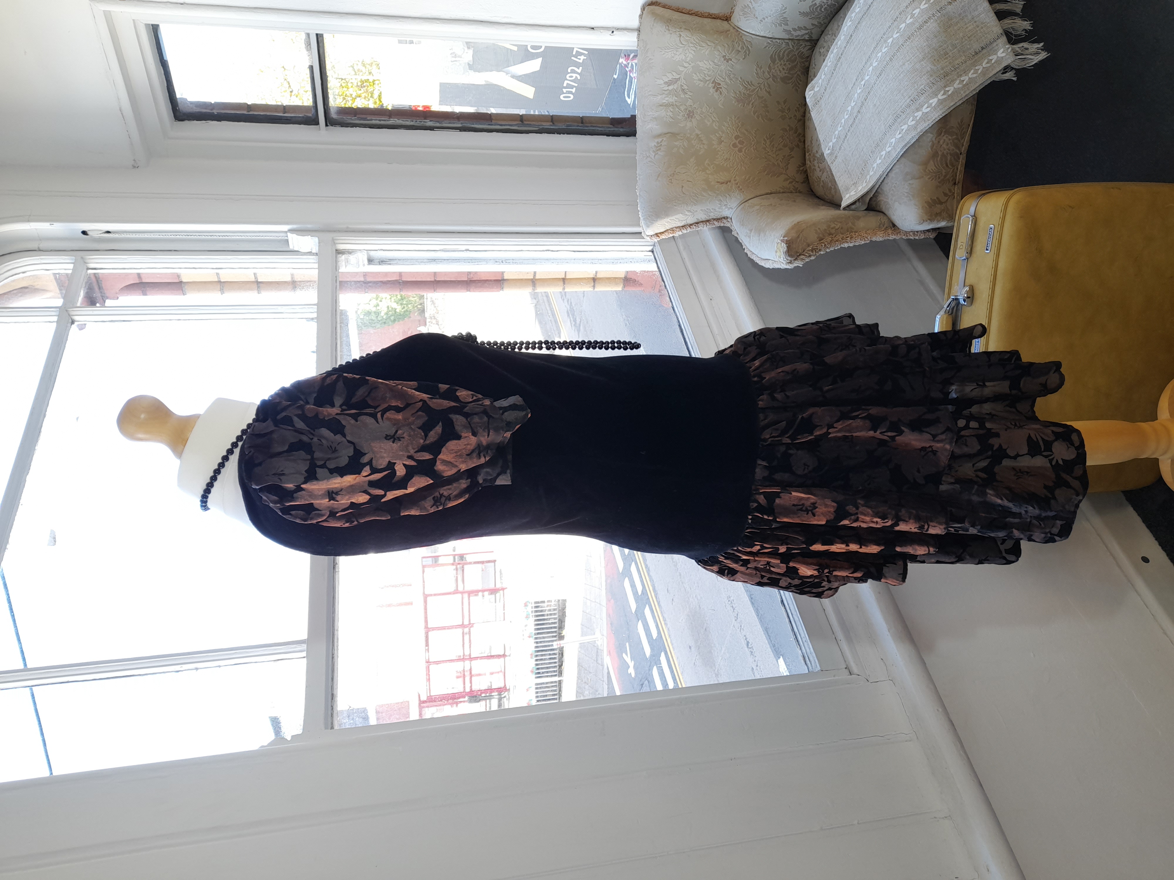 Elegant 90's Black Dress