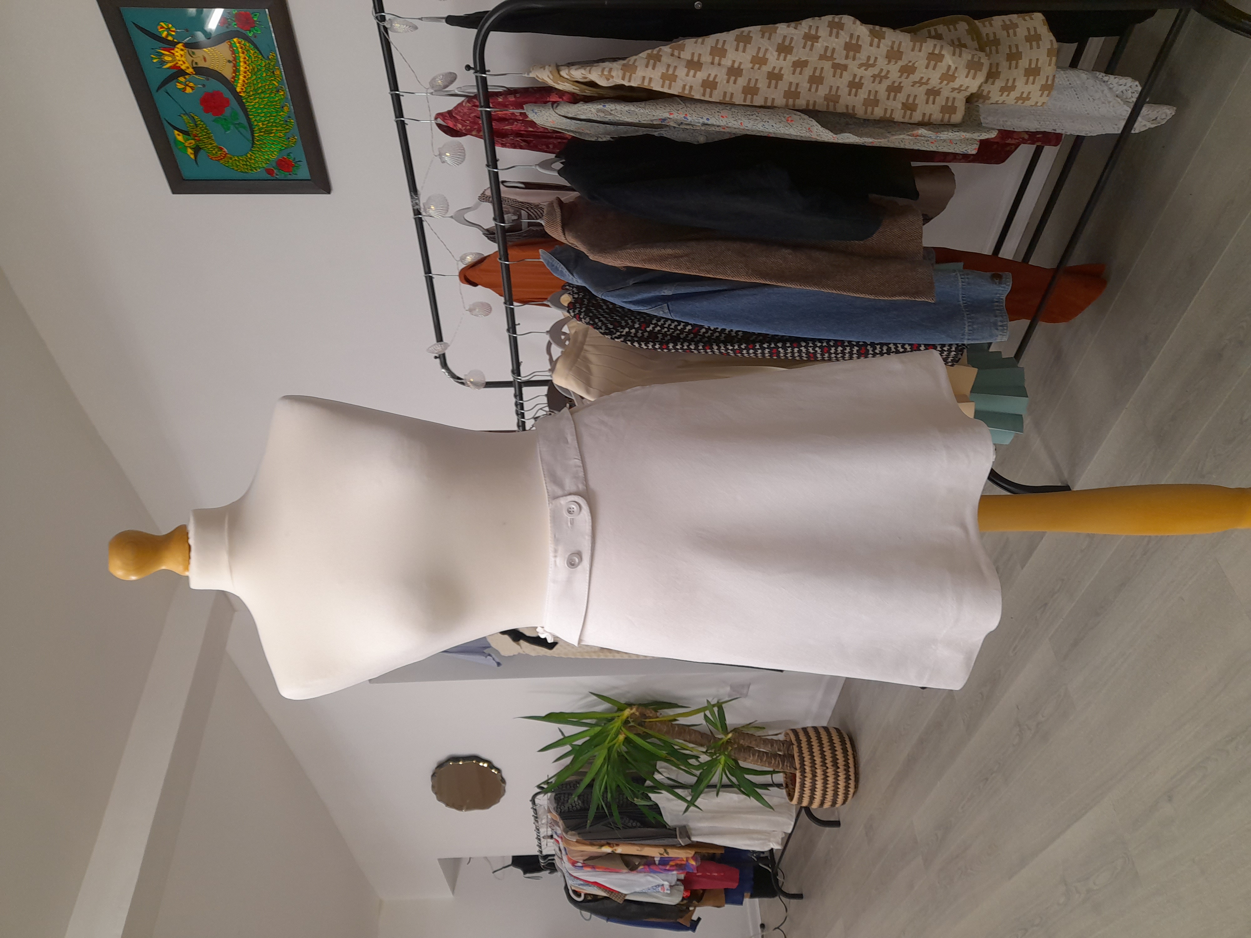 60's inspired brand-new White Mini Linen Skirt 