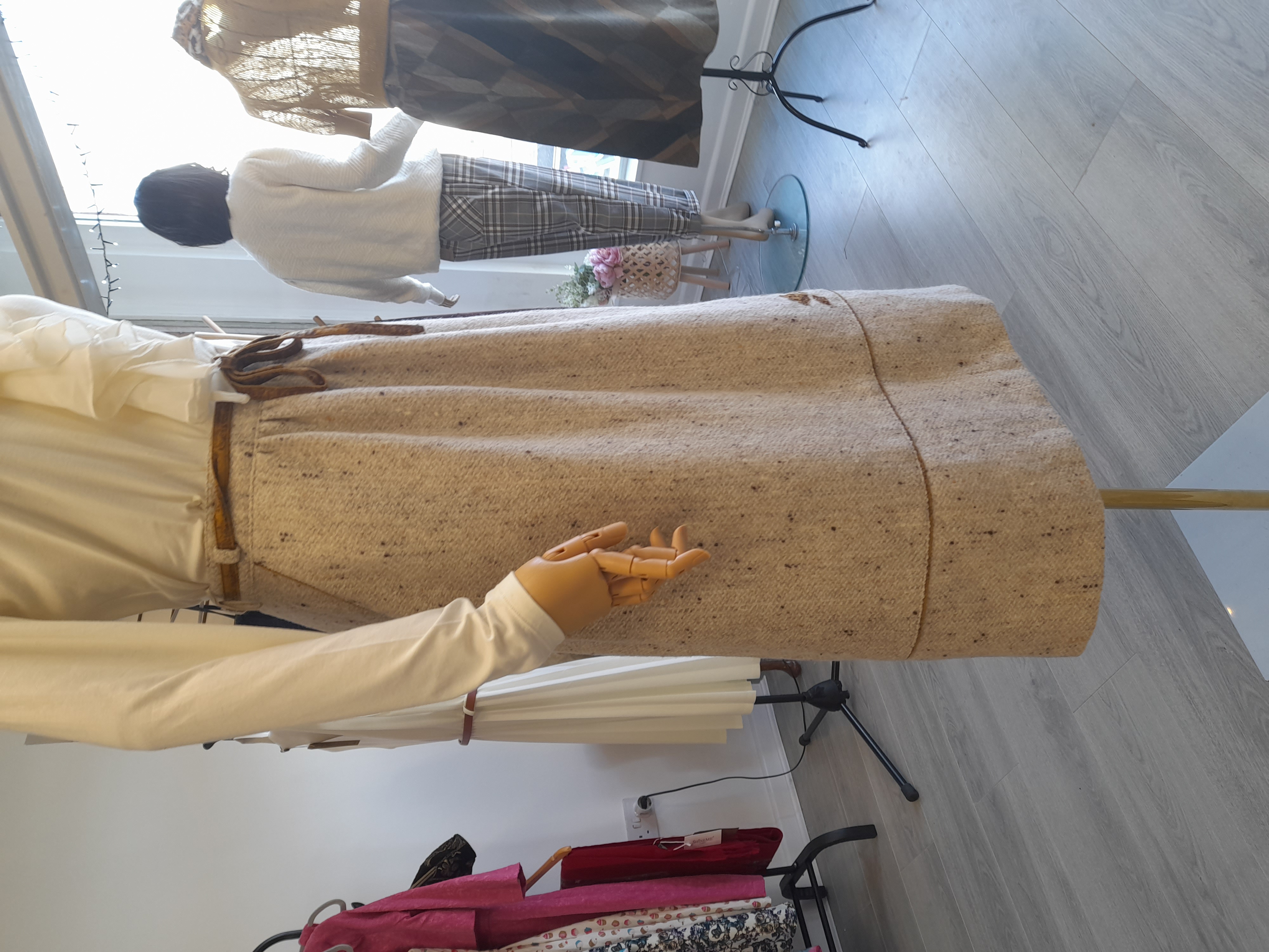 Ralph Creation Vintage Beige midi skirt 